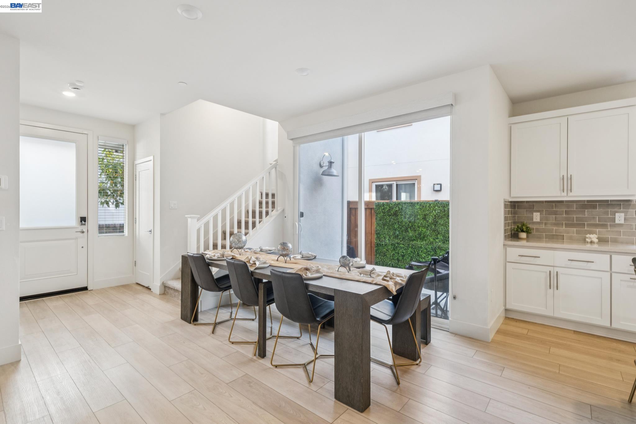 Detail Gallery Image 14 of 59 For 37231 Sand Bar Place, Newark,  CA 94560 - 4 Beds | 3/1 Baths