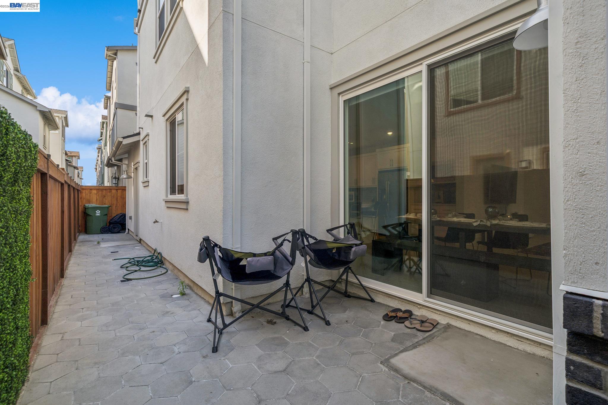 Detail Gallery Image 15 of 59 For 37231 Sand Bar Place, Newark,  CA 94560 - 4 Beds | 3/1 Baths