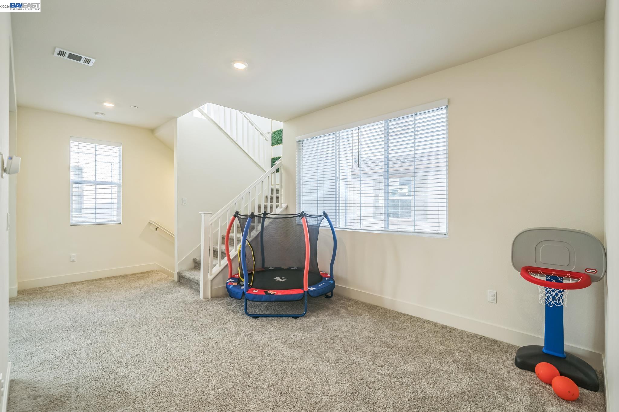 Detail Gallery Image 19 of 59 For 37231 Sand Bar Place, Newark,  CA 94560 - 4 Beds | 3/1 Baths