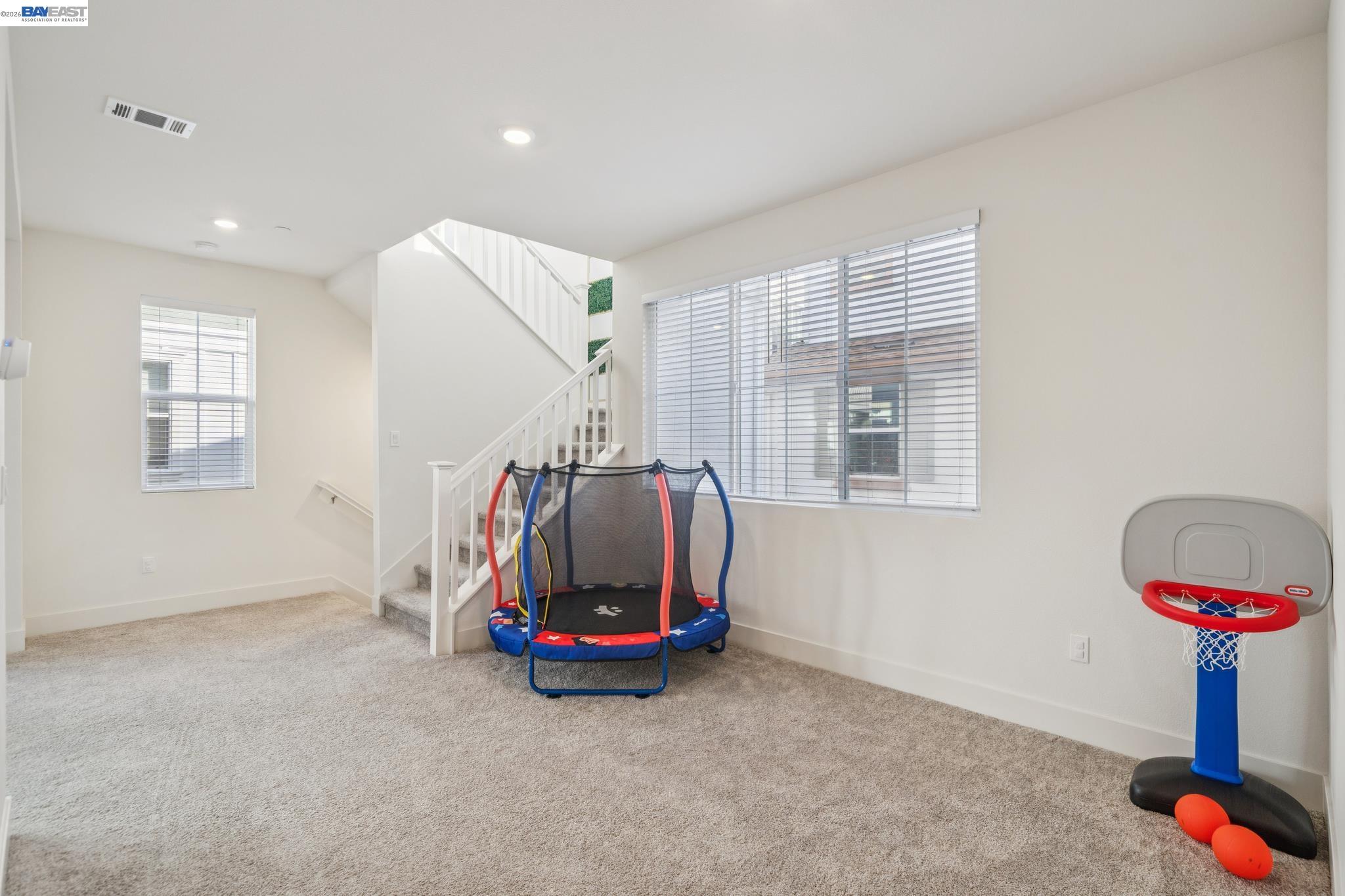 Detail Gallery Image 32 of 59 For 37231 Sand Bar Place, Newark,  CA 94560 - 4 Beds | 3/1 Baths