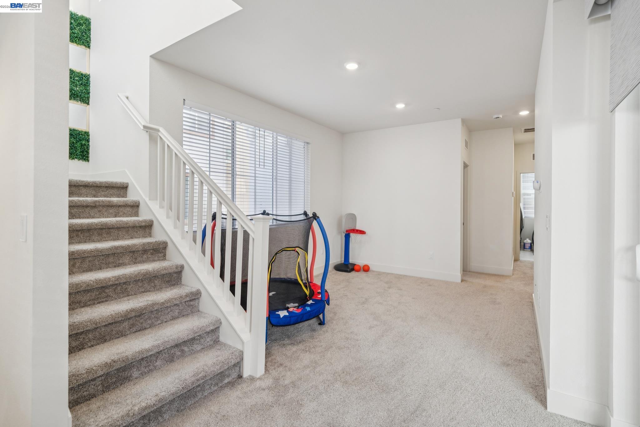 Detail Gallery Image 33 of 59 For 37231 Sand Bar Place, Newark,  CA 94560 - 4 Beds | 3/1 Baths