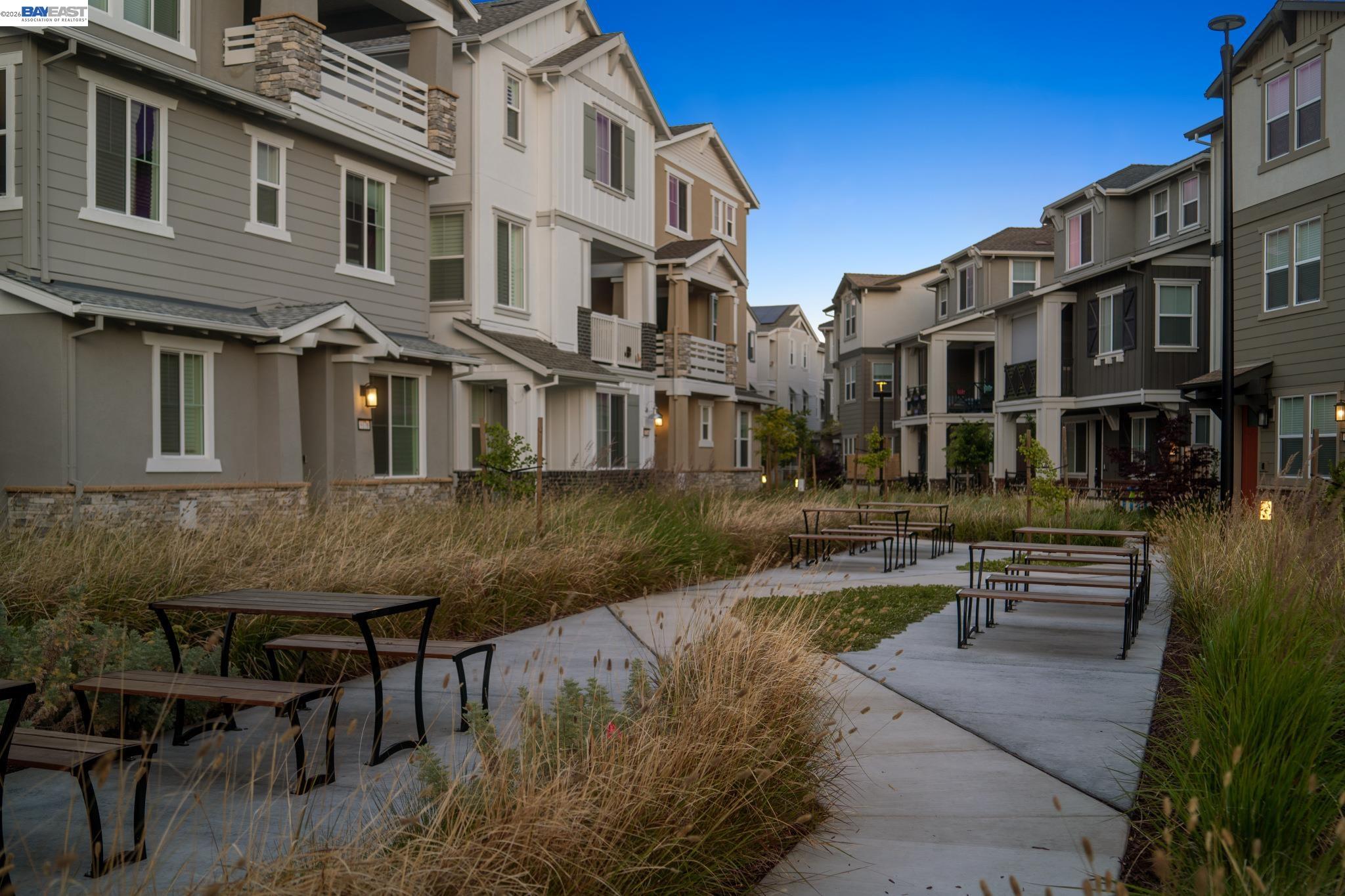 Detail Gallery Image 50 of 59 For 37231 Sand Bar Place, Newark,  CA 94560 - 4 Beds | 3/1 Baths