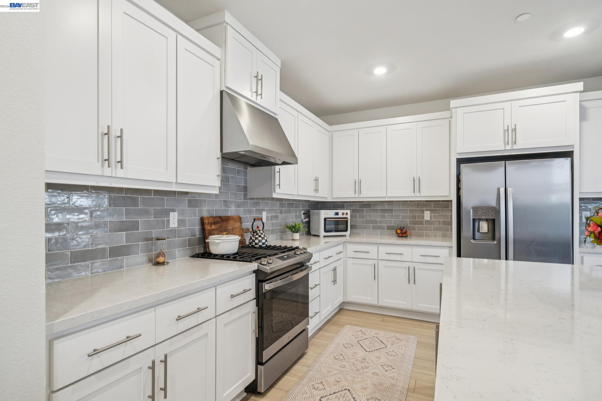 Detail Gallery Image 10 of 59 For 37231 Sand Bar Place, Newark,  CA 94560 - 4 Beds | 3/1 Baths