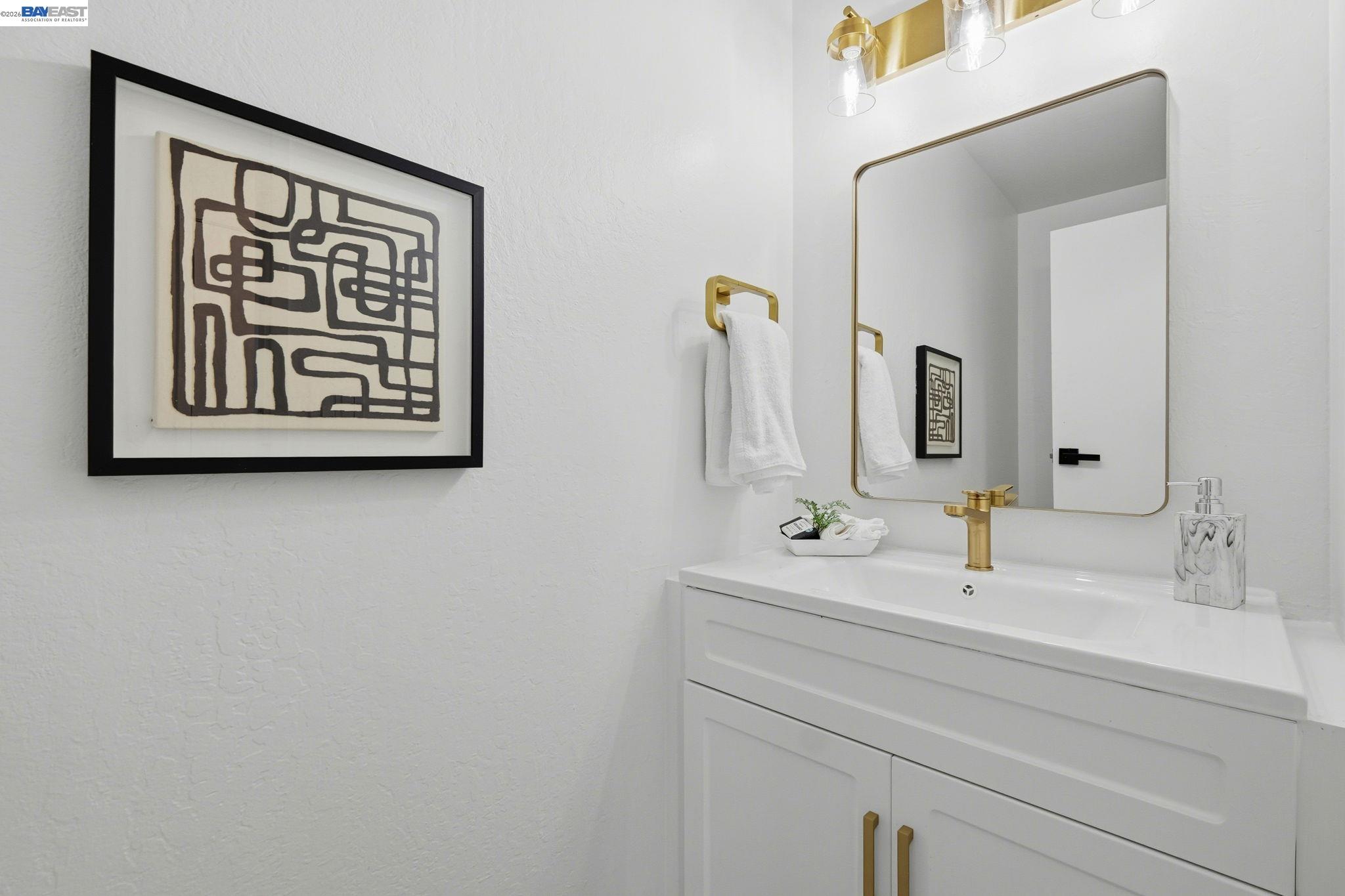 Detail Gallery Image 20 of 26 For 3861 Cosmic Pl, Fremont,  CA 94538 - 4 Beds | 2/1 Baths