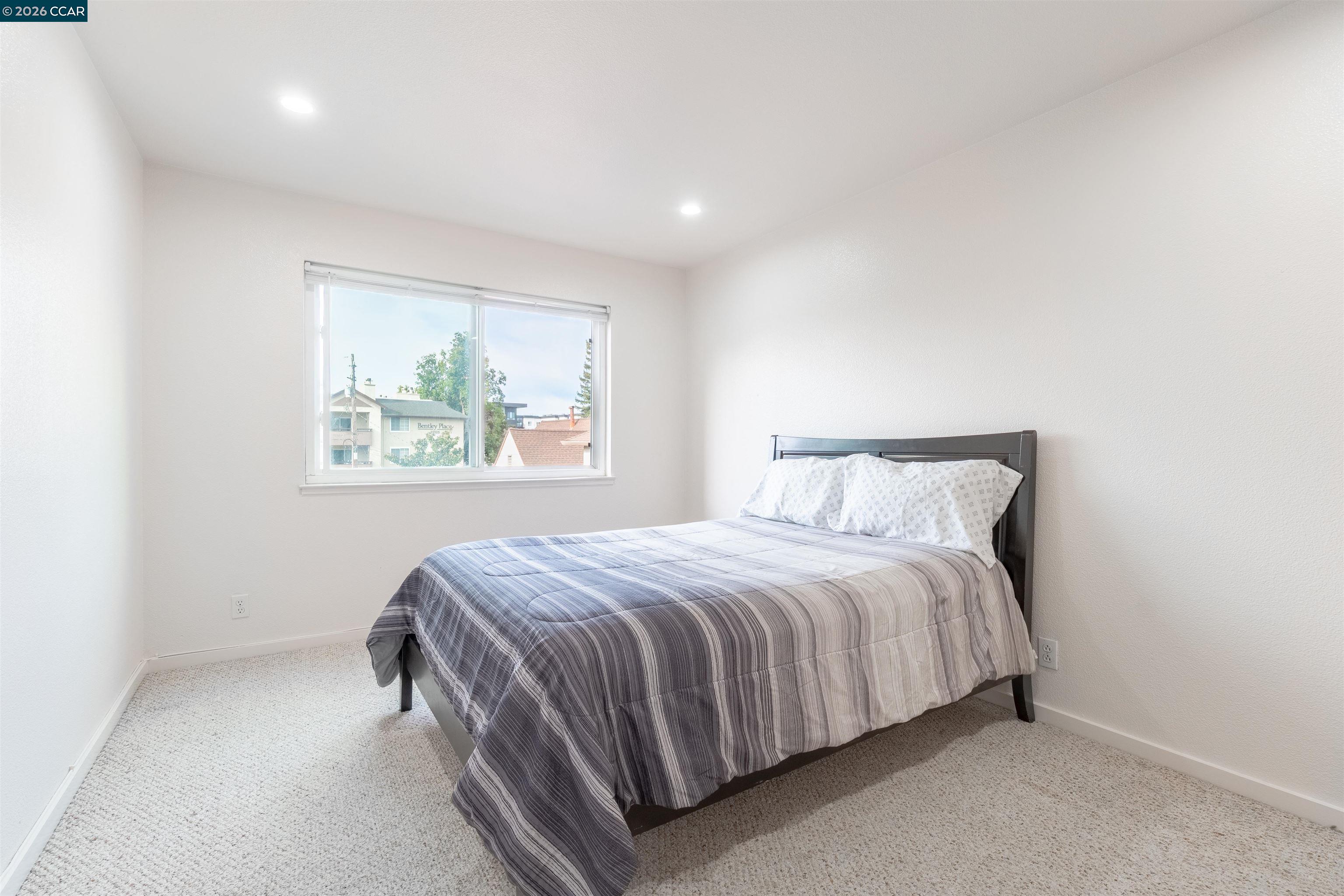 Detail Gallery Image 18 of 38 For 1315 a St #206,  Hayward,  CA 94541 - 2 Beds | 2 Baths