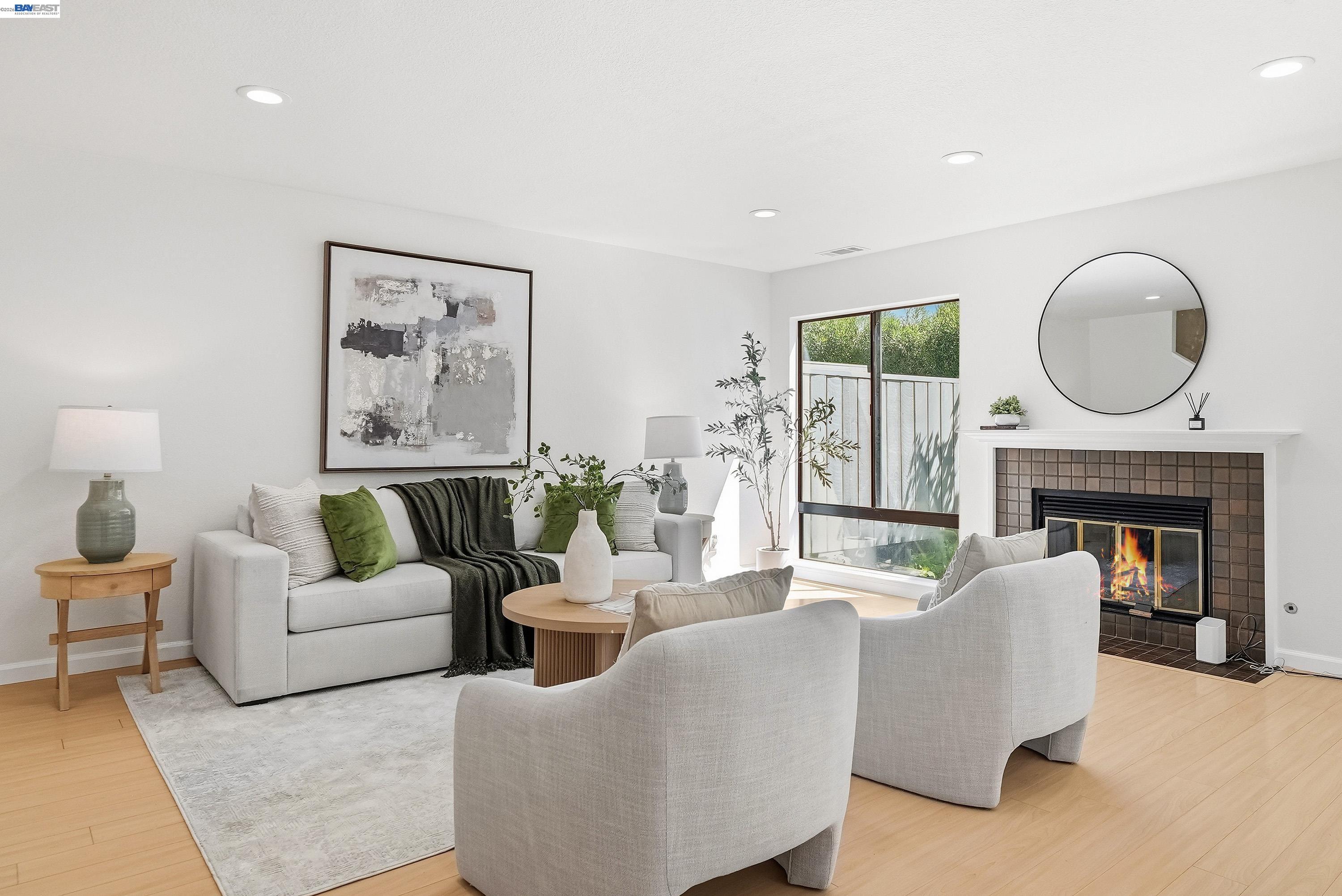 Photo #2: 41130605 Listing: Photo #2