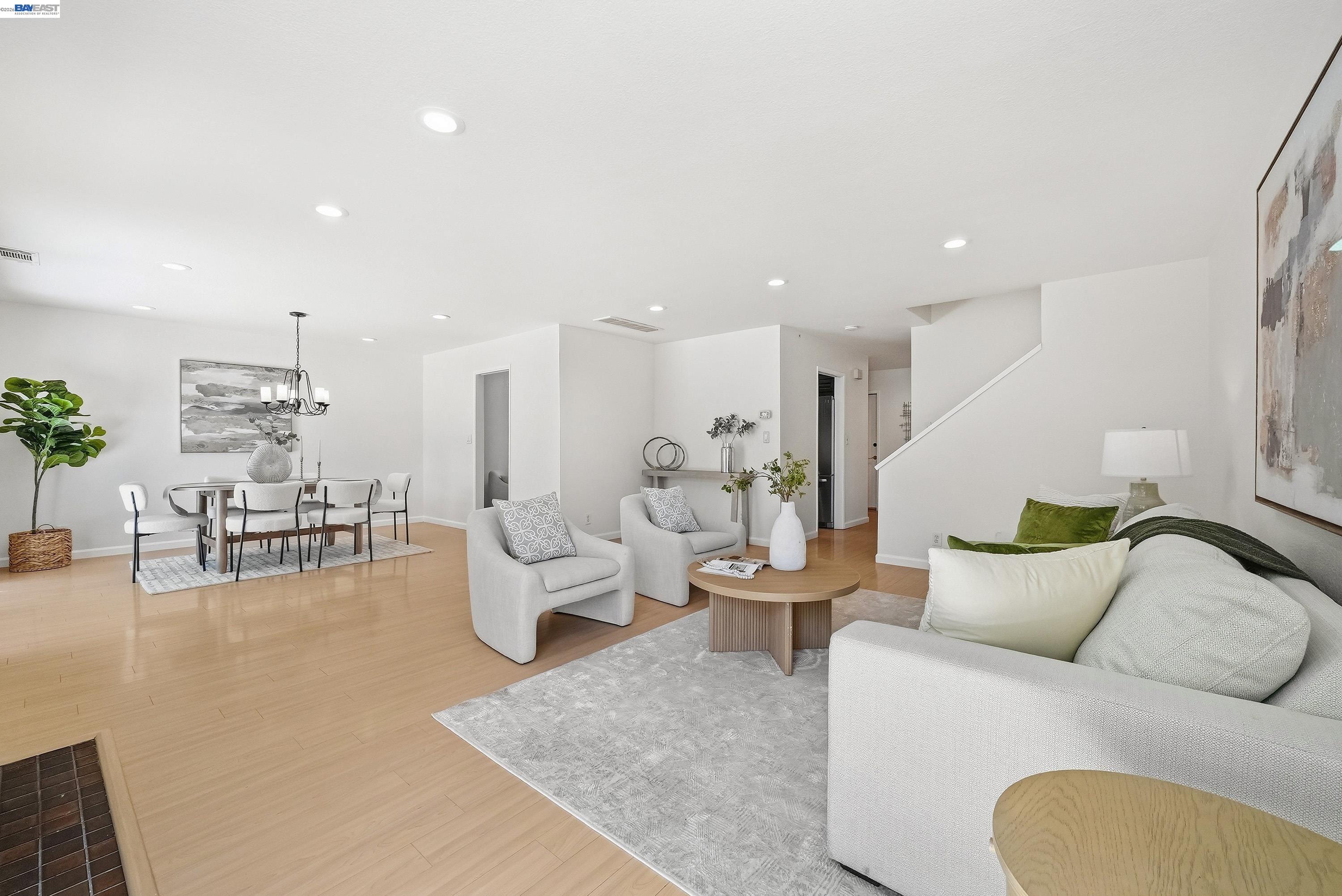 Photo #4: 41130605 Listing: Photo #4