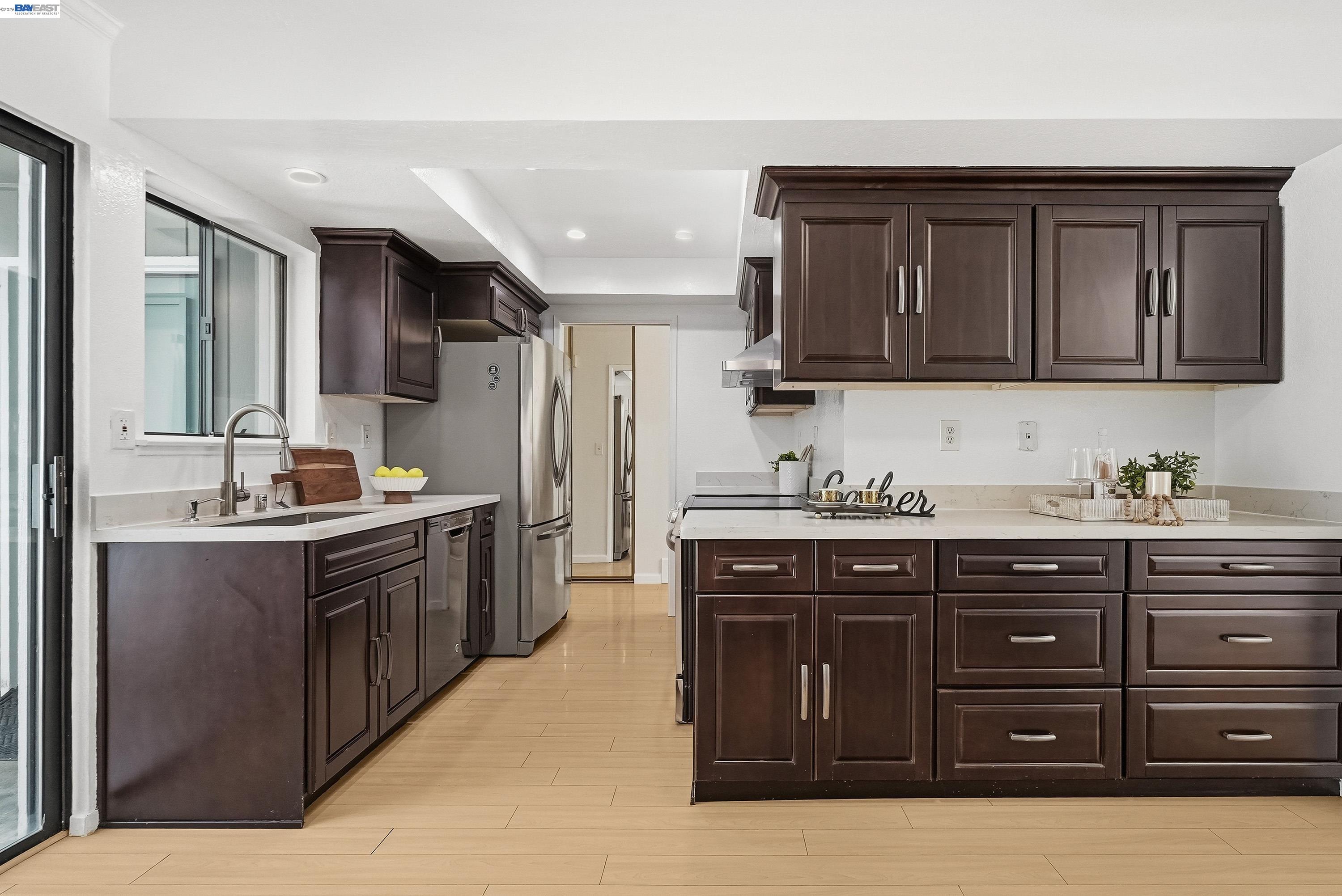 Photo #5: 41130605 Listing: Photo #5