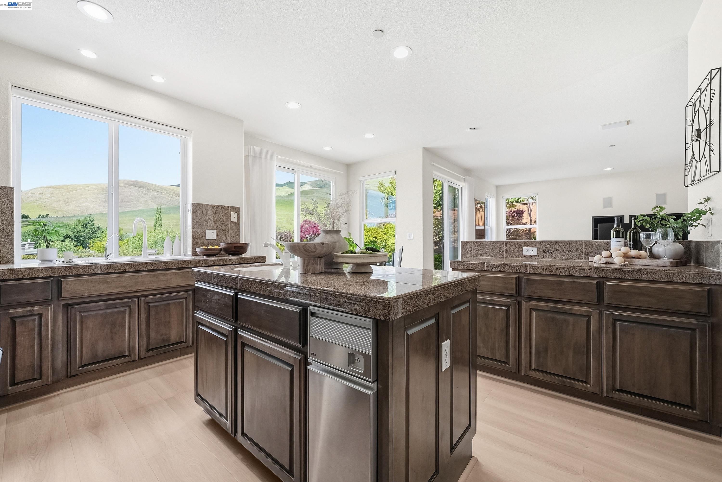 Detail Gallery Image 20 of 70 For 47652 Avalon Heights Ter, Fremont,  CA 94539 - 4 Beds | 3/1 Baths