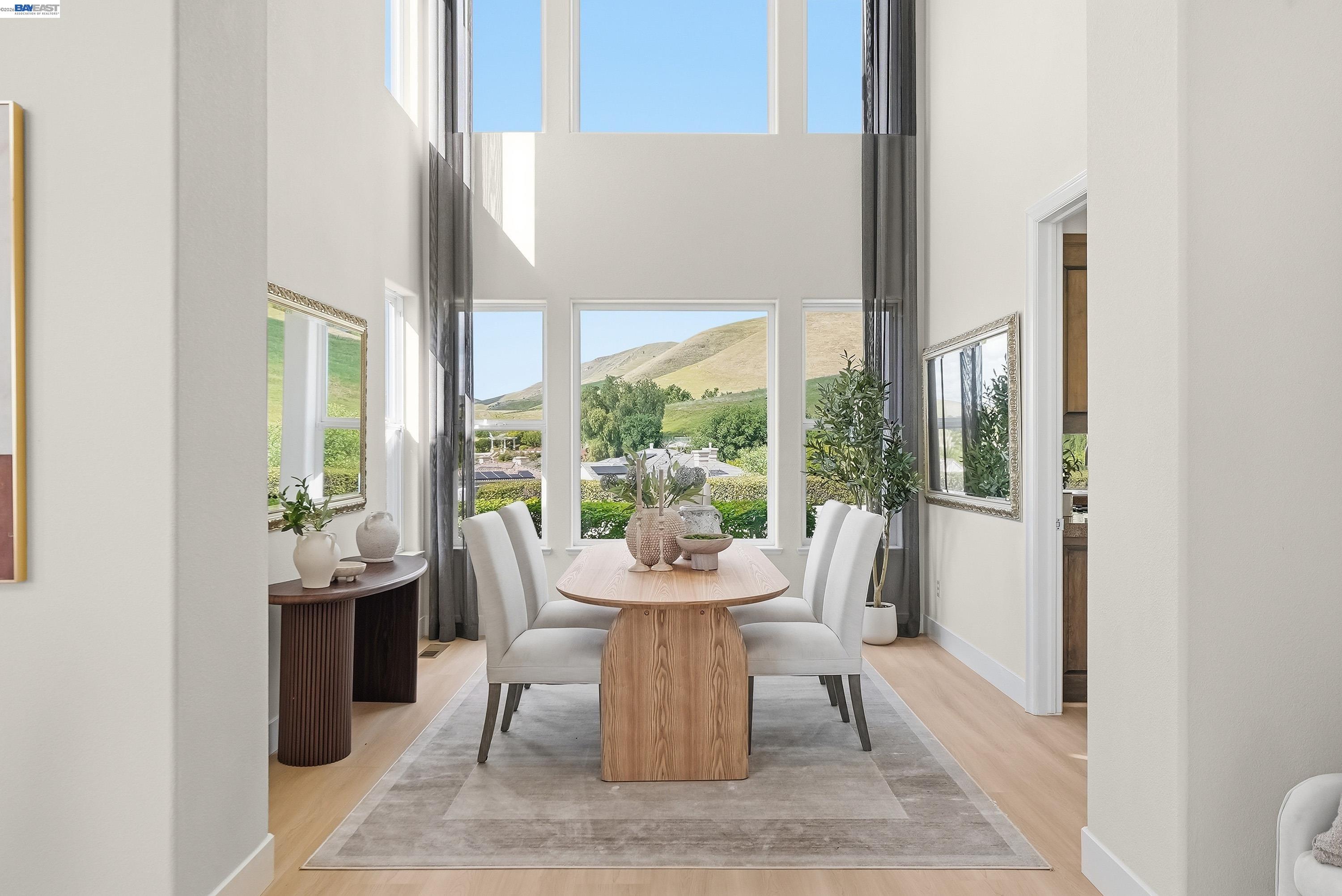 Detail Gallery Image 8 of 70 For 47652 Avalon Heights Ter, Fremont,  CA 94539 - 4 Beds | 3/1 Baths