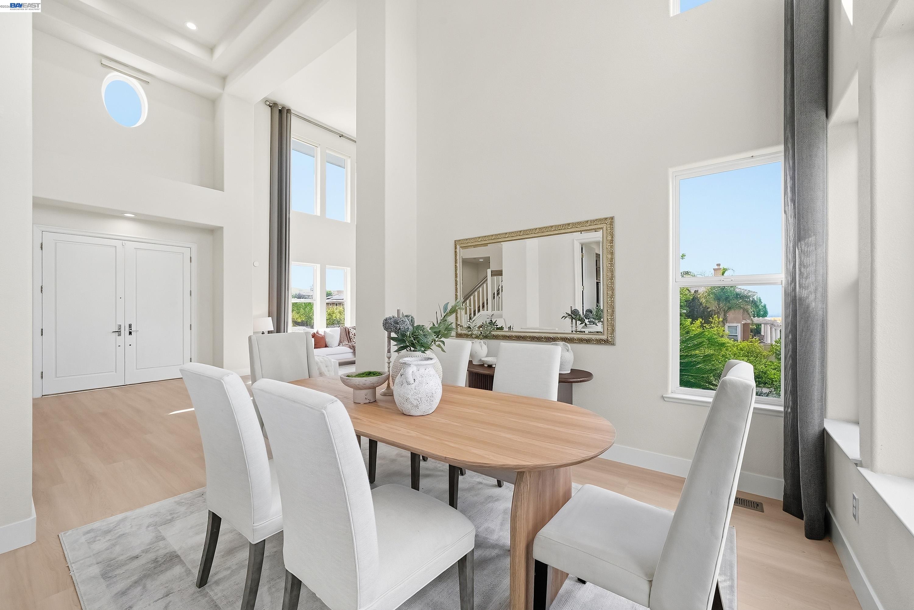 Detail Gallery Image 10 of 70 For 47652 Avalon Heights Ter, Fremont,  CA 94539 - 4 Beds | 3/1 Baths