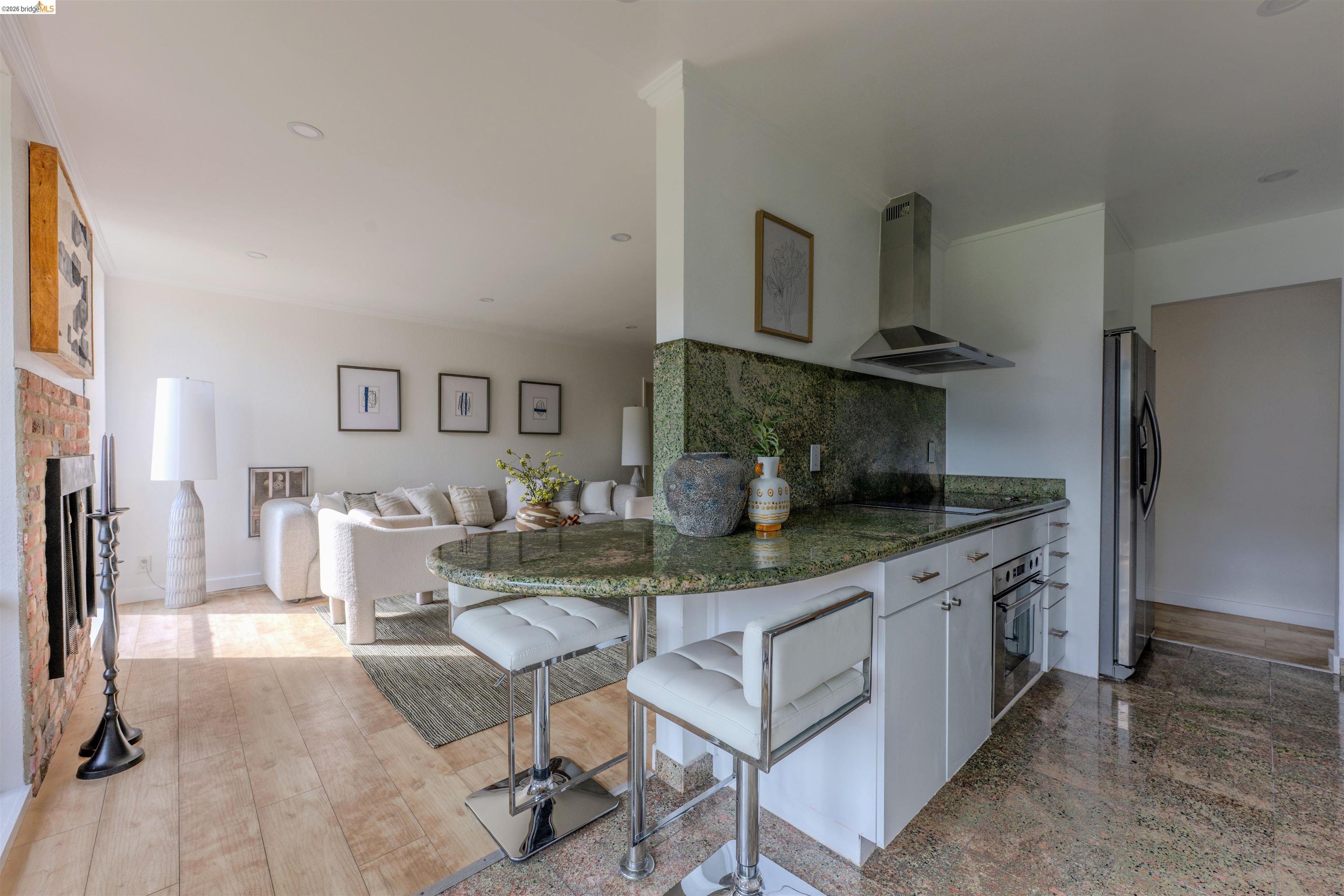 Detail Gallery Image 9 of 26 For 1171 Compass Ln #113,  Foster City,  CA 94404 - 3 Beds | 2 Baths