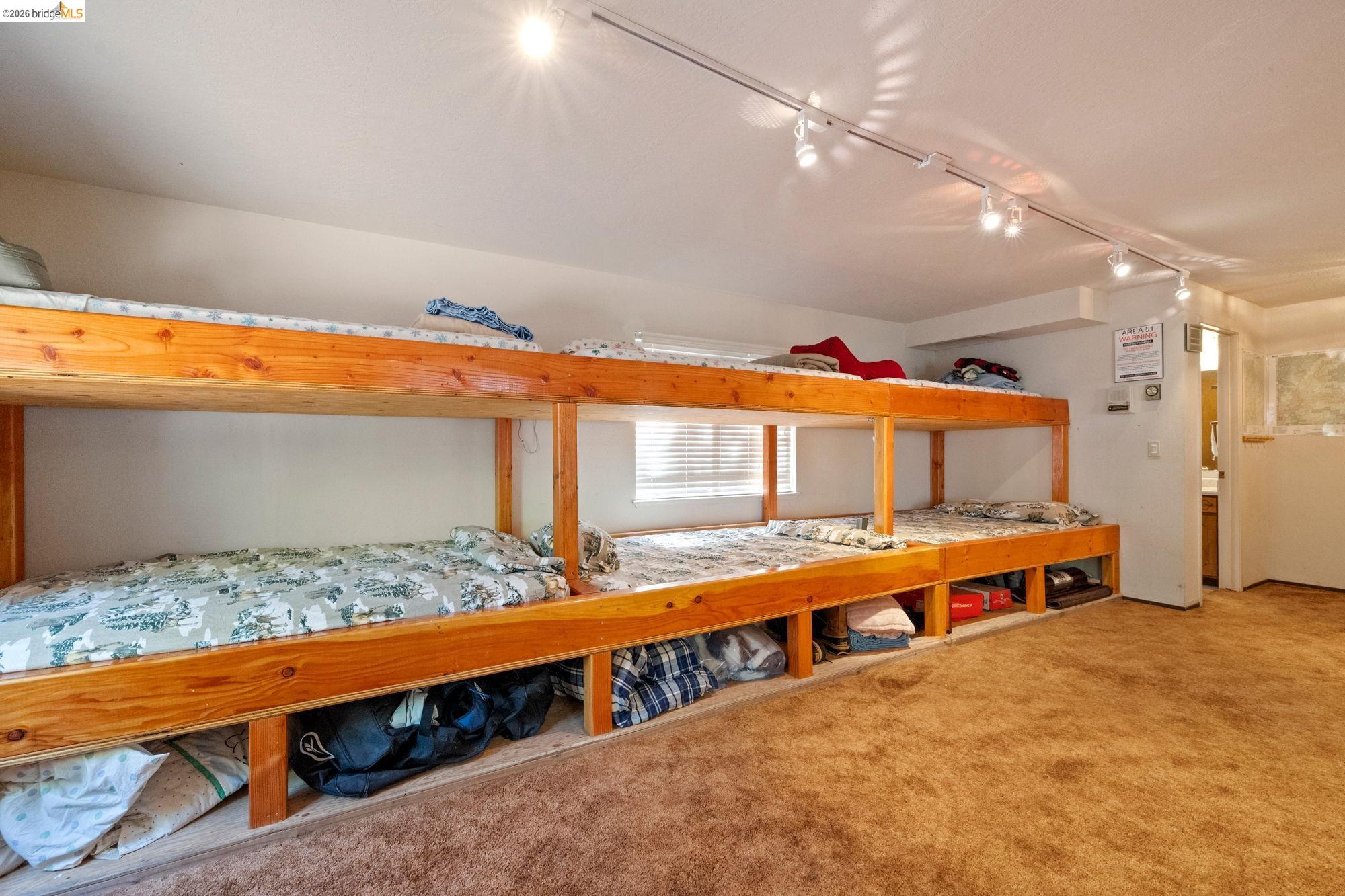 Detail Gallery Image 16 of 22 For 2119 Silverado Way, Arnold,  CA 95223 - 3 Beds | 2/1 Baths