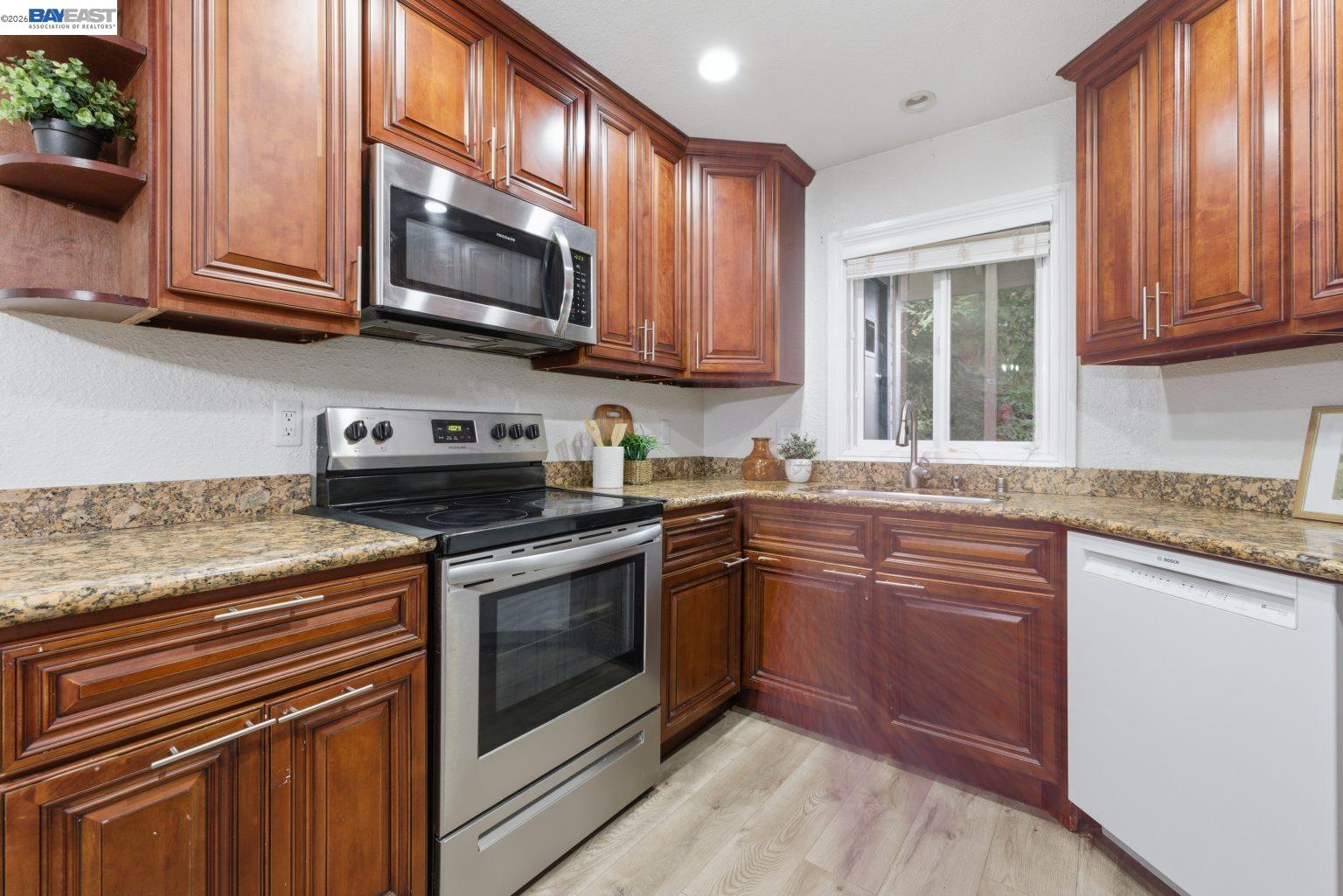 Photo #6: 41130624 Listing: Photo #6