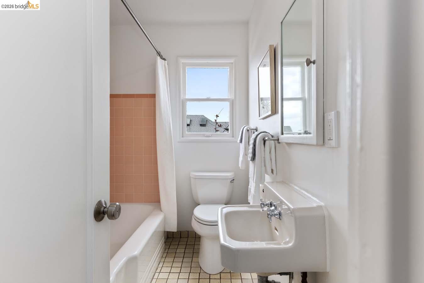 Detail Gallery Image 34 of 60 For 1937 Haste St, Berkeley,  CA 94704 - – Beds | – Baths