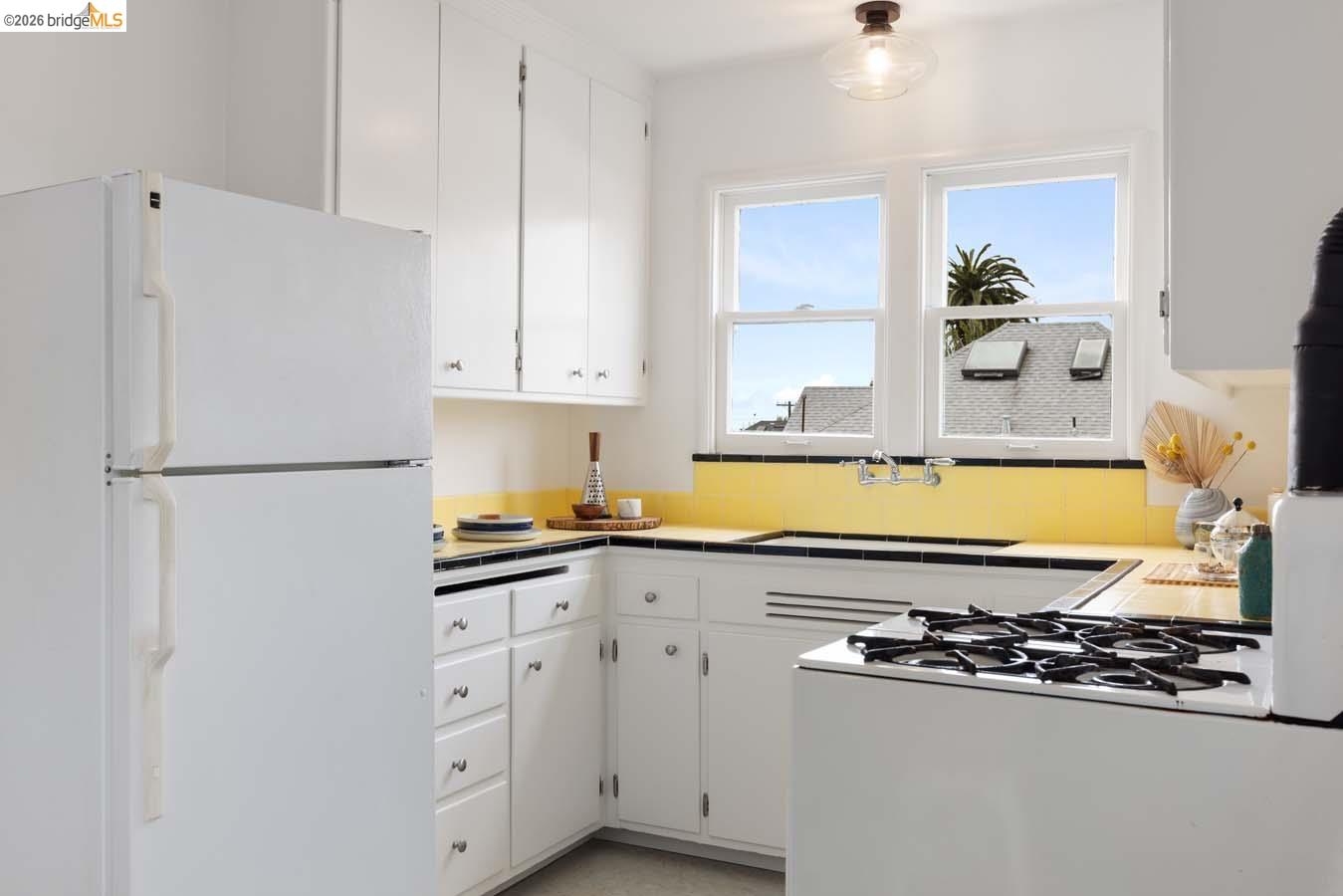 Detail Gallery Image 36 of 60 For 1937 Haste St, Berkeley,  CA 94704 - – Beds | – Baths