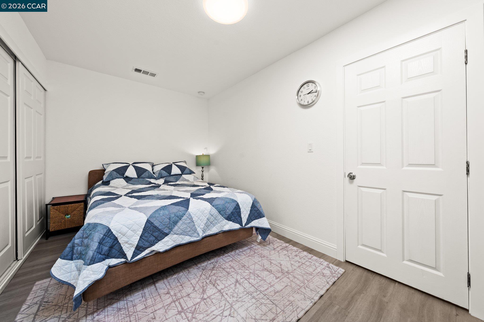 Detail Gallery Image 28 of 44 For 2517 Filbert St, Oakland,  CA 94607 - 4 Beds | 2 Baths