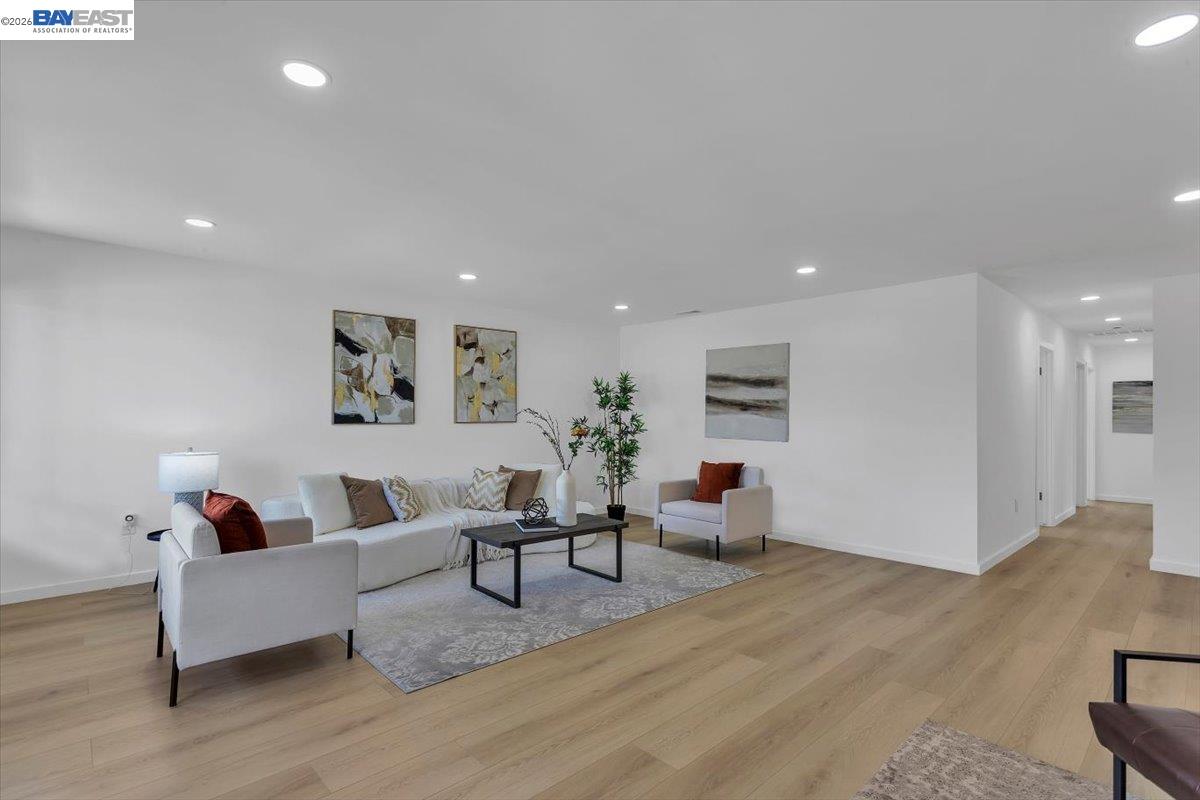 376 Oleander Ave, Alameda, CA, 94502