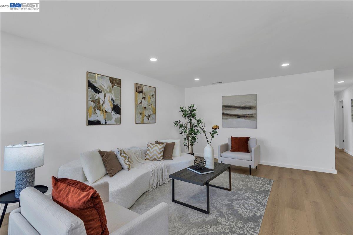 376 Oleander Ave, Alameda, CA, 94502