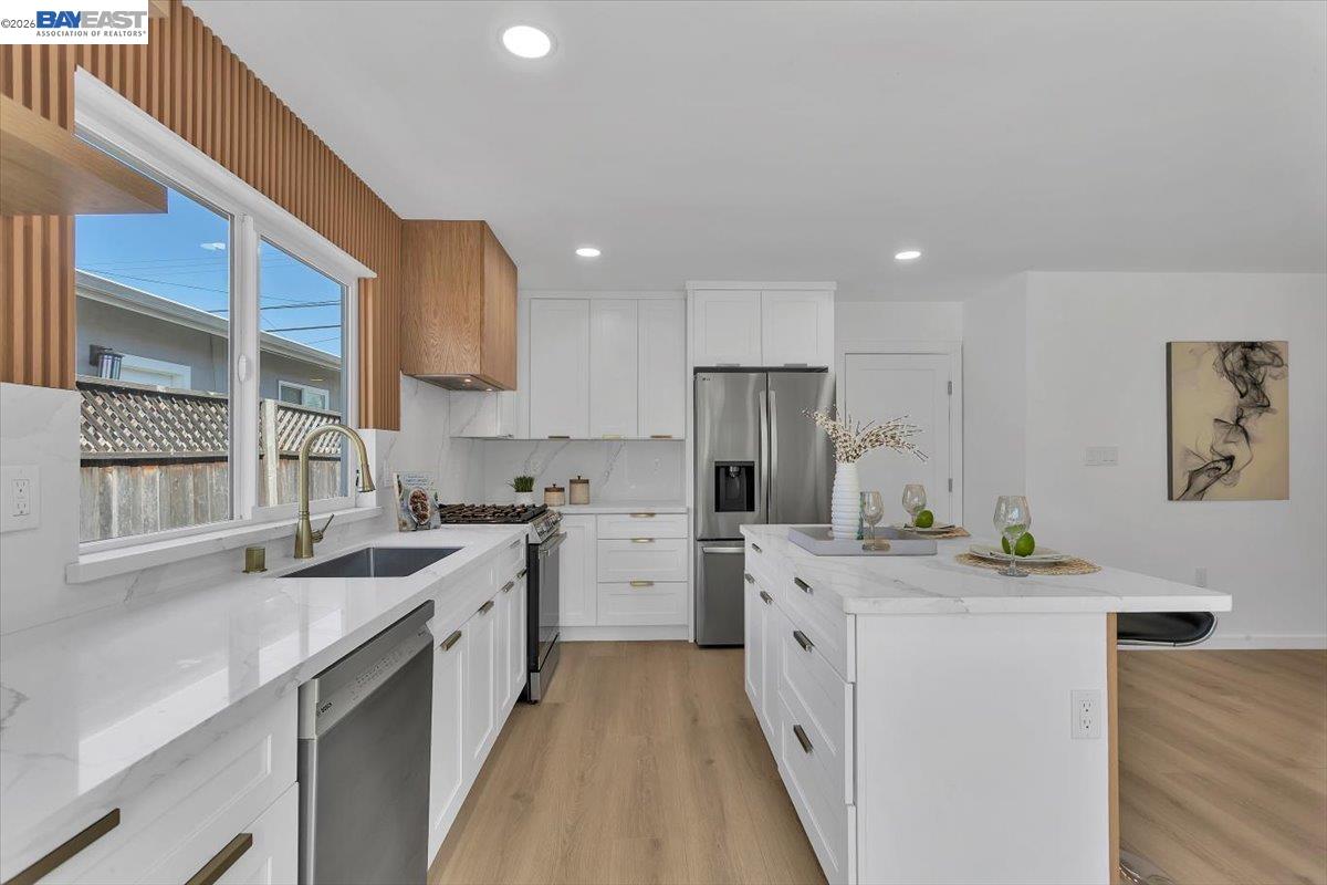 376 Oleander Ave, Alameda, CA, 94502