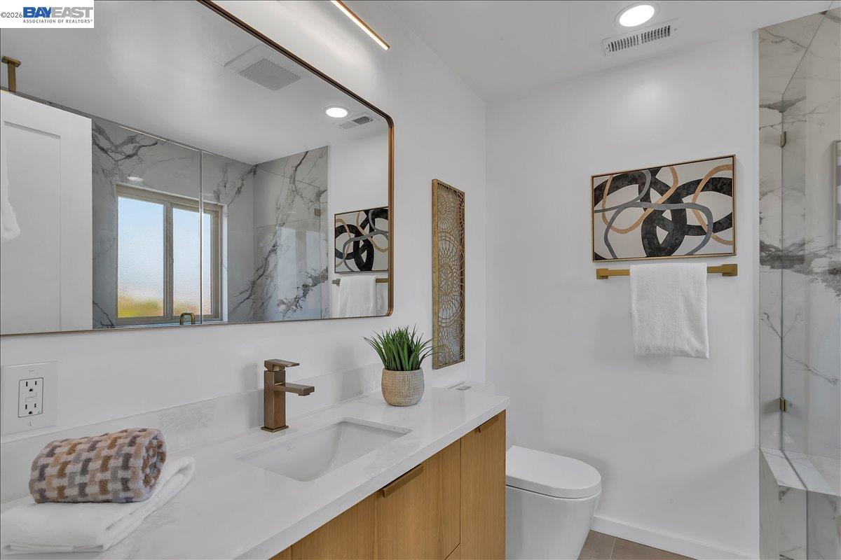 376 Oleander Ave, Alameda, CA, 94502