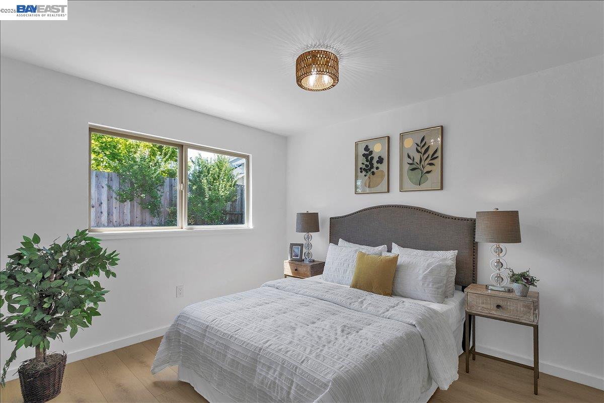 376 Oleander Ave, Alameda, CA, 94502