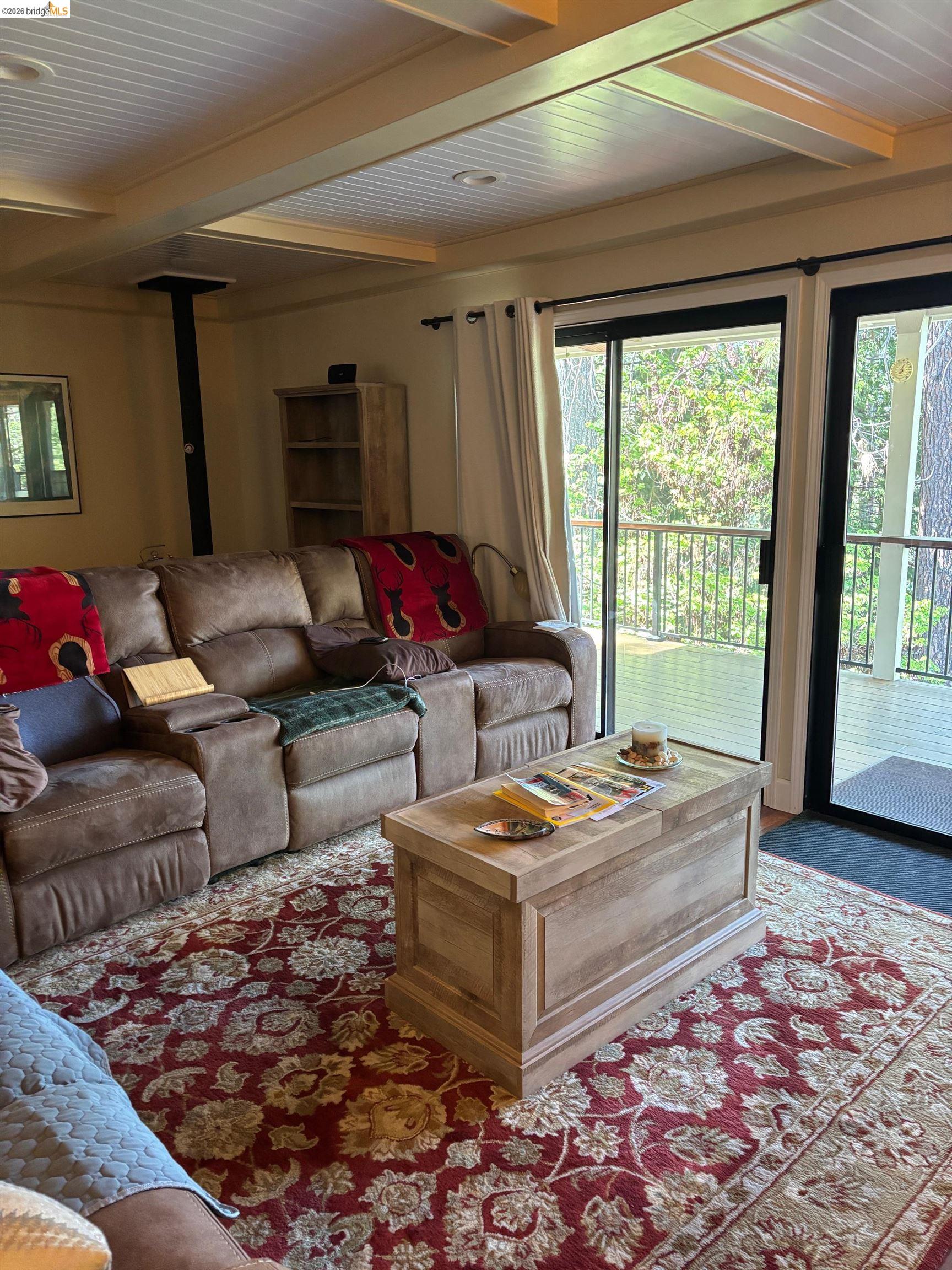 Detail Gallery Image 13 of 46 For 20728 Point View Dr., Groveland,  CA 95321 - 3 Beds | 2/1 Baths