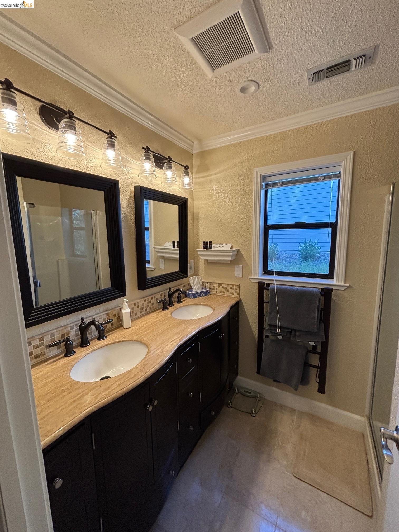 Detail Gallery Image 23 of 46 For 20728 Point View Dr., Groveland,  CA 95321 - 3 Beds | 2/1 Baths