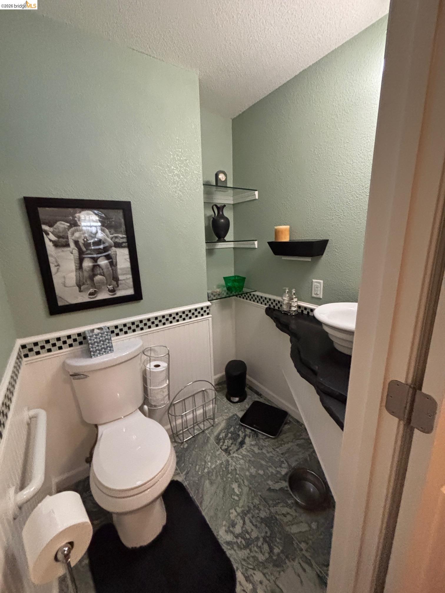 Detail Gallery Image 30 of 46 For 20728 Point View Dr., Groveland,  CA 95321 - 3 Beds | 2/1 Baths