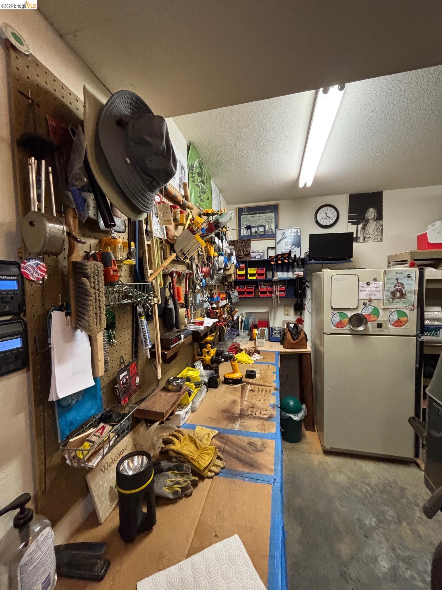 Detail Gallery Image 38 of 46 For 20728 Point View Dr., Groveland,  CA 95321 - 3 Beds | 2/1 Baths