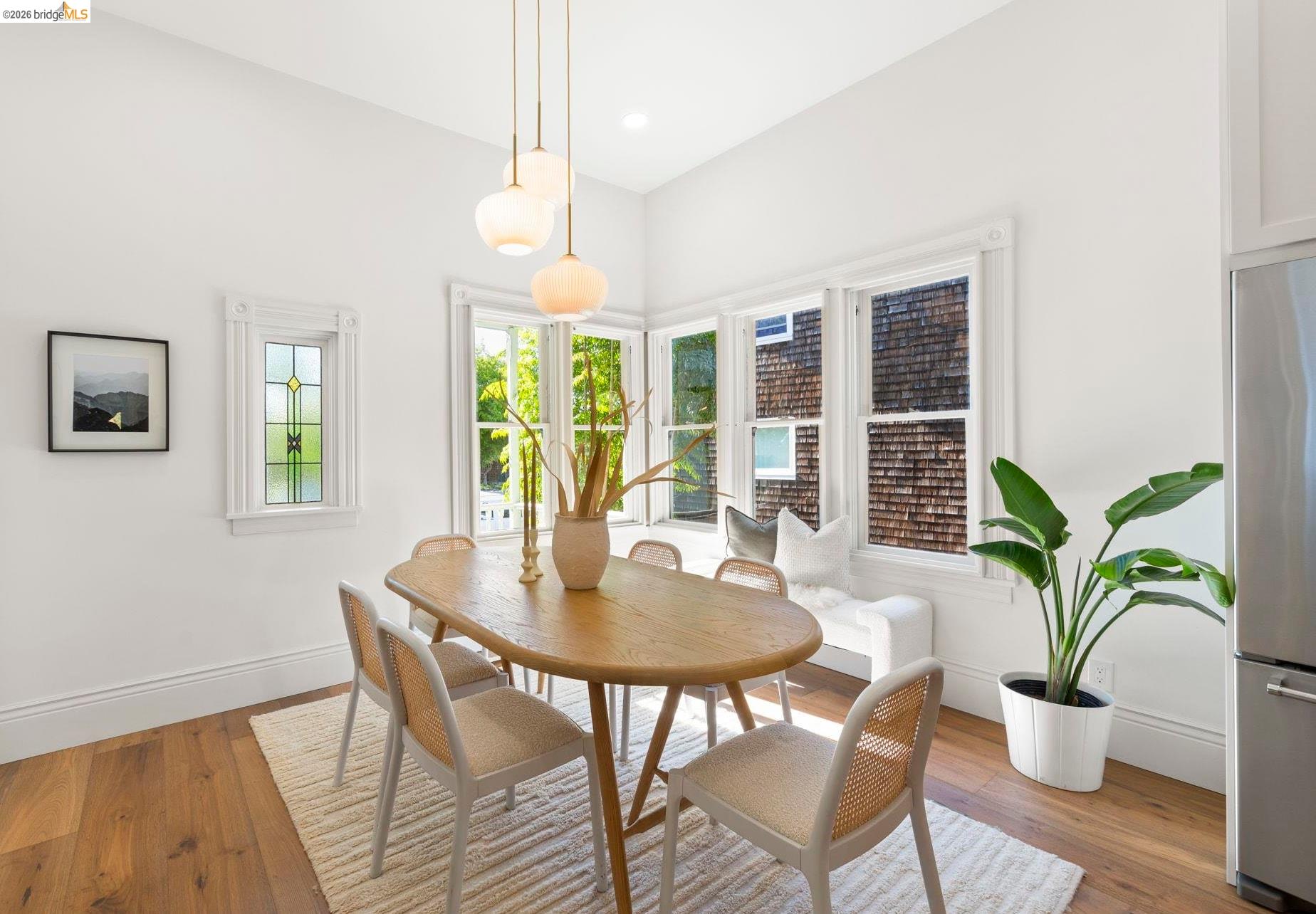 Detail Gallery Image 10 of 42 For 1325 Henry St, Berkeley,  CA 94709 - 3 Beds | 3 Baths