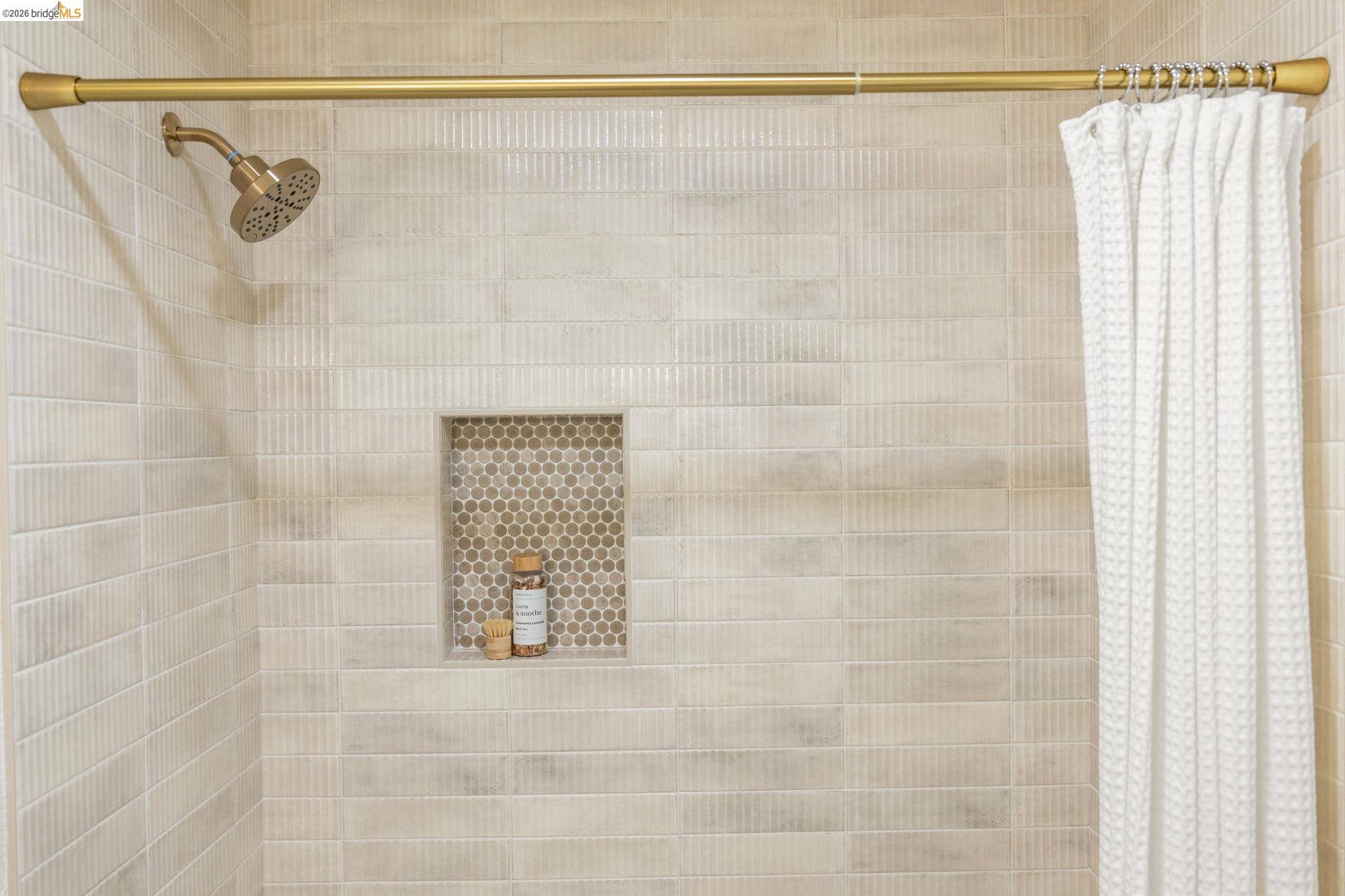 Detail Gallery Image 24 of 42 For 1325 Henry St, Berkeley,  CA 94709 - 3 Beds | 3 Baths