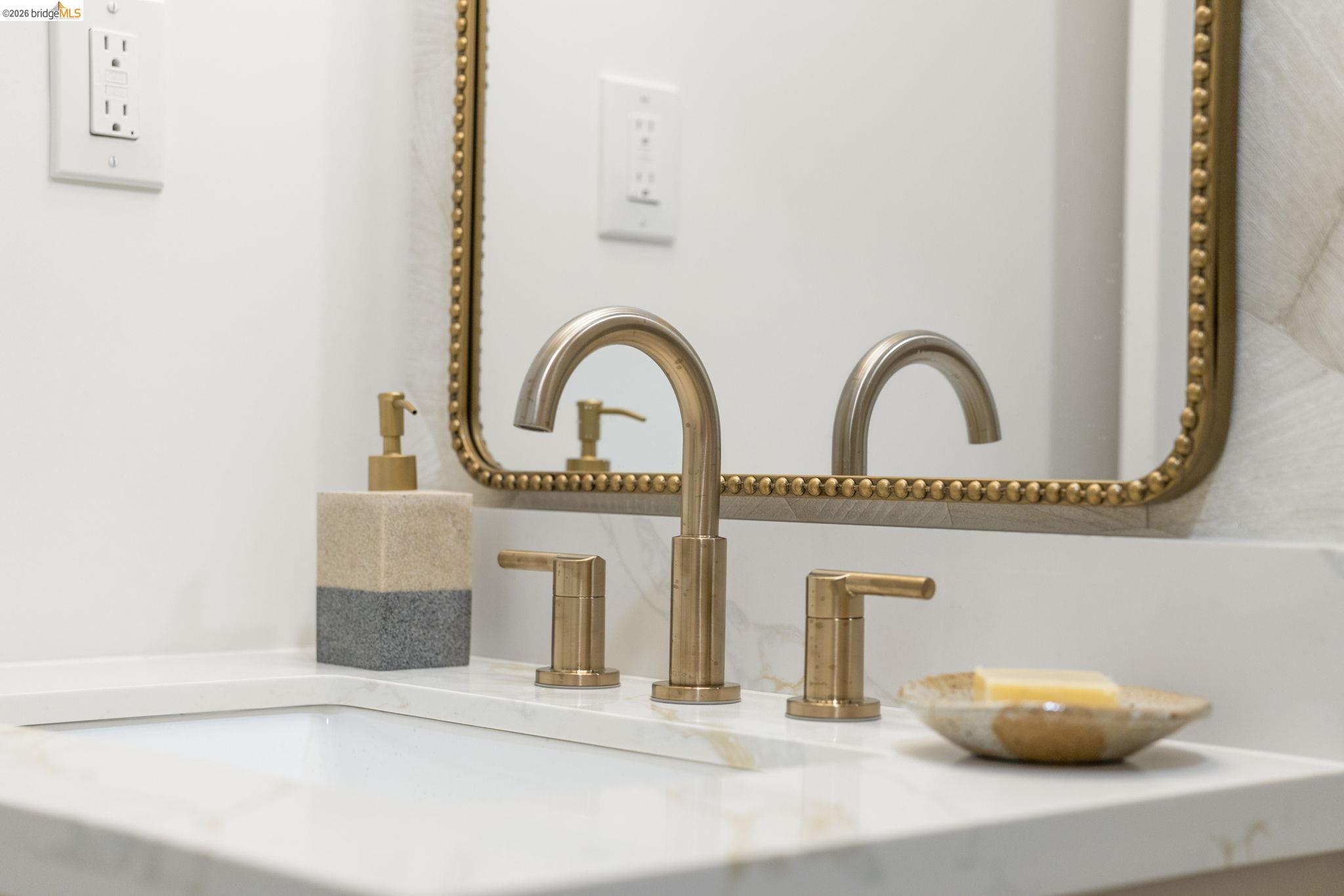 Detail Gallery Image 25 of 42 For 1325 Henry St, Berkeley,  CA 94709 - 3 Beds | 3 Baths