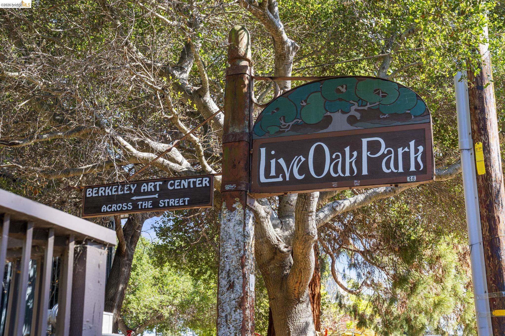 Detail Gallery Image 38 of 42 For 1325 Henry St, Berkeley,  CA 94709 - 3 Beds | 3 Baths