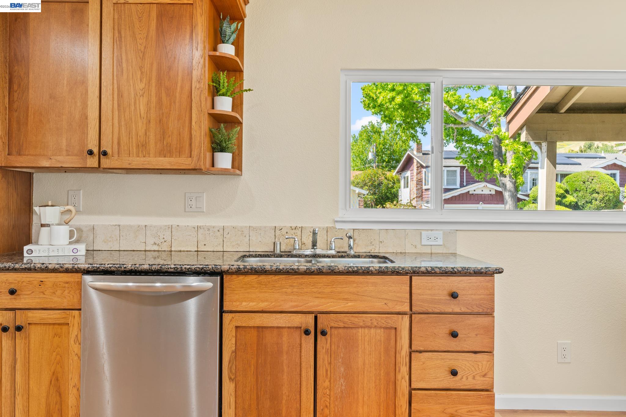 Detail Gallery Image 24 of 43 For 667 Gleneagle Ave, Hayward,  CA 94544 - 4 Beds | 3 Baths