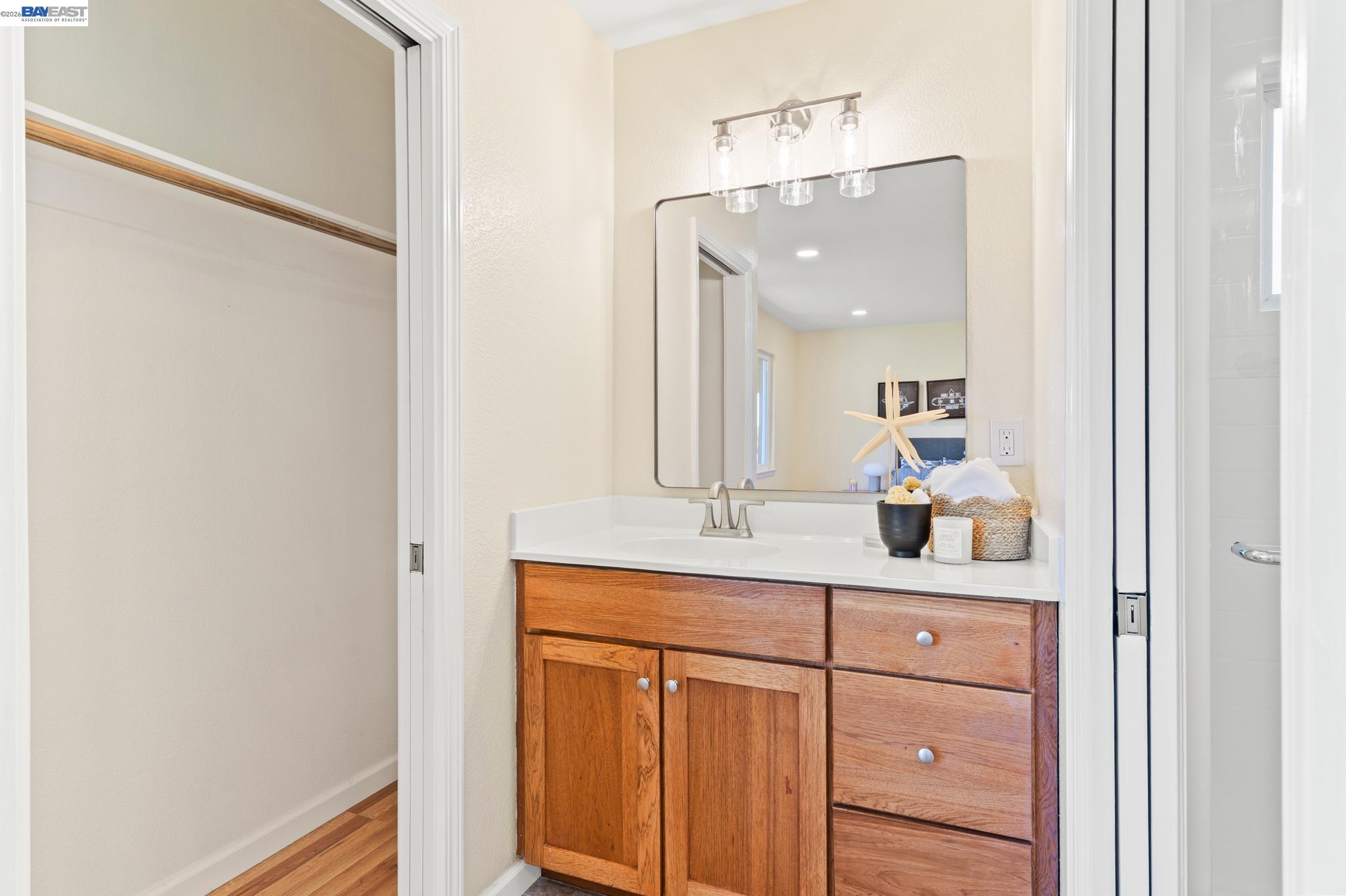 Detail Gallery Image 25 of 43 For 667 Gleneagle Ave, Hayward,  CA 94544 - 4 Beds | 3 Baths