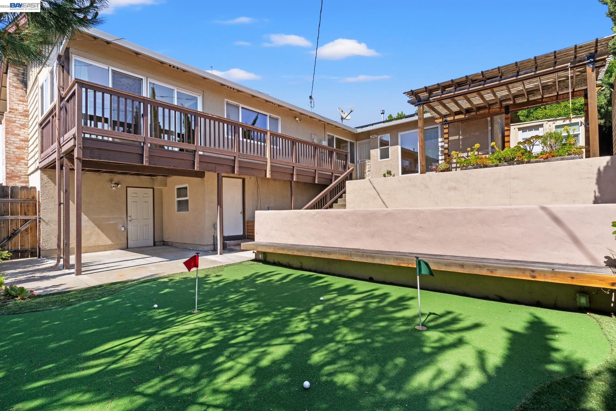 Detail Gallery Image 37 of 43 For 667 Gleneagle Ave, Hayward,  CA 94544 - 4 Beds | 3 Baths