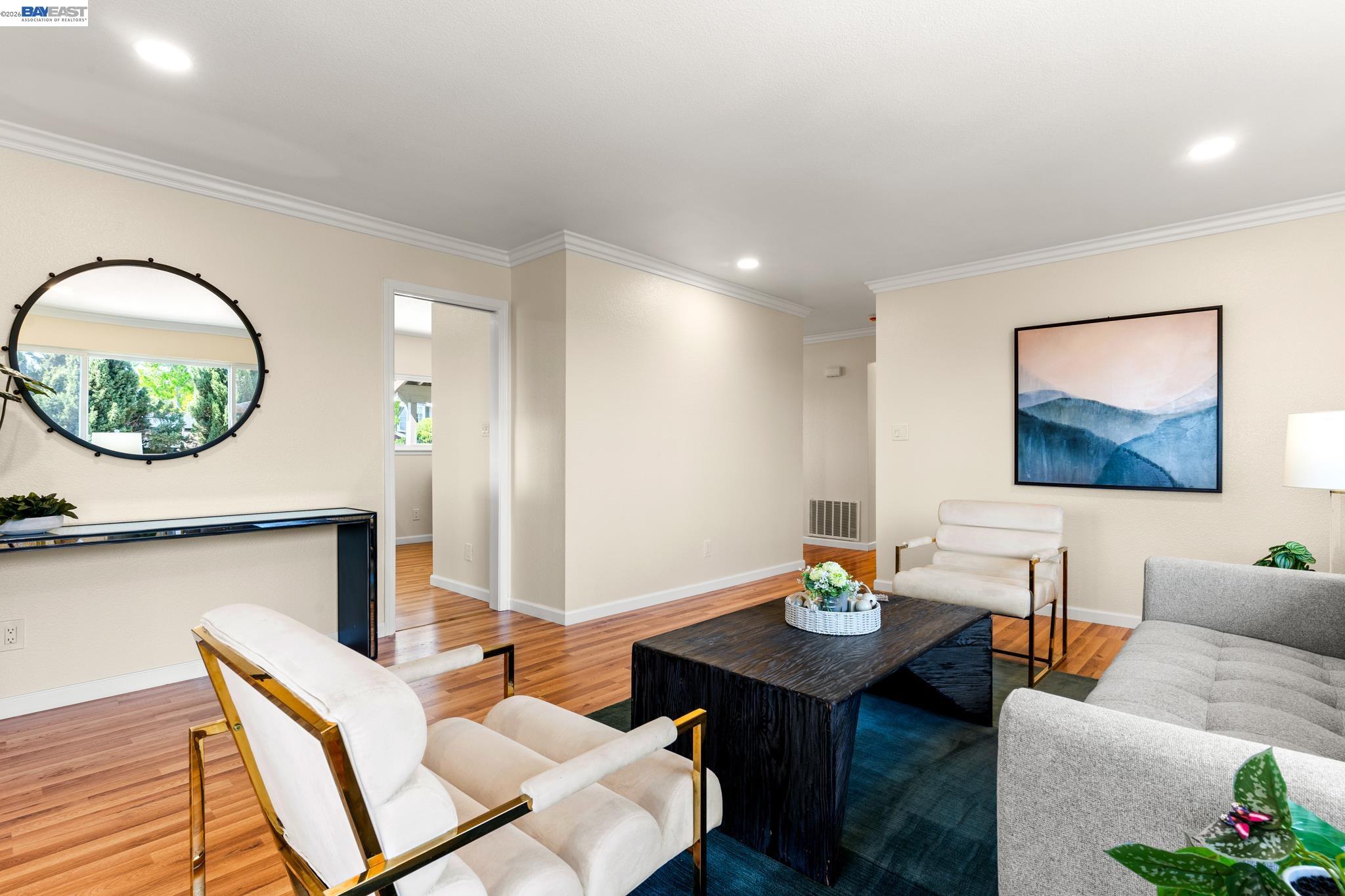 Detail Gallery Image 5 of 43 For 667 Gleneagle Ave, Hayward,  CA 94544 - 4 Beds | 3 Baths