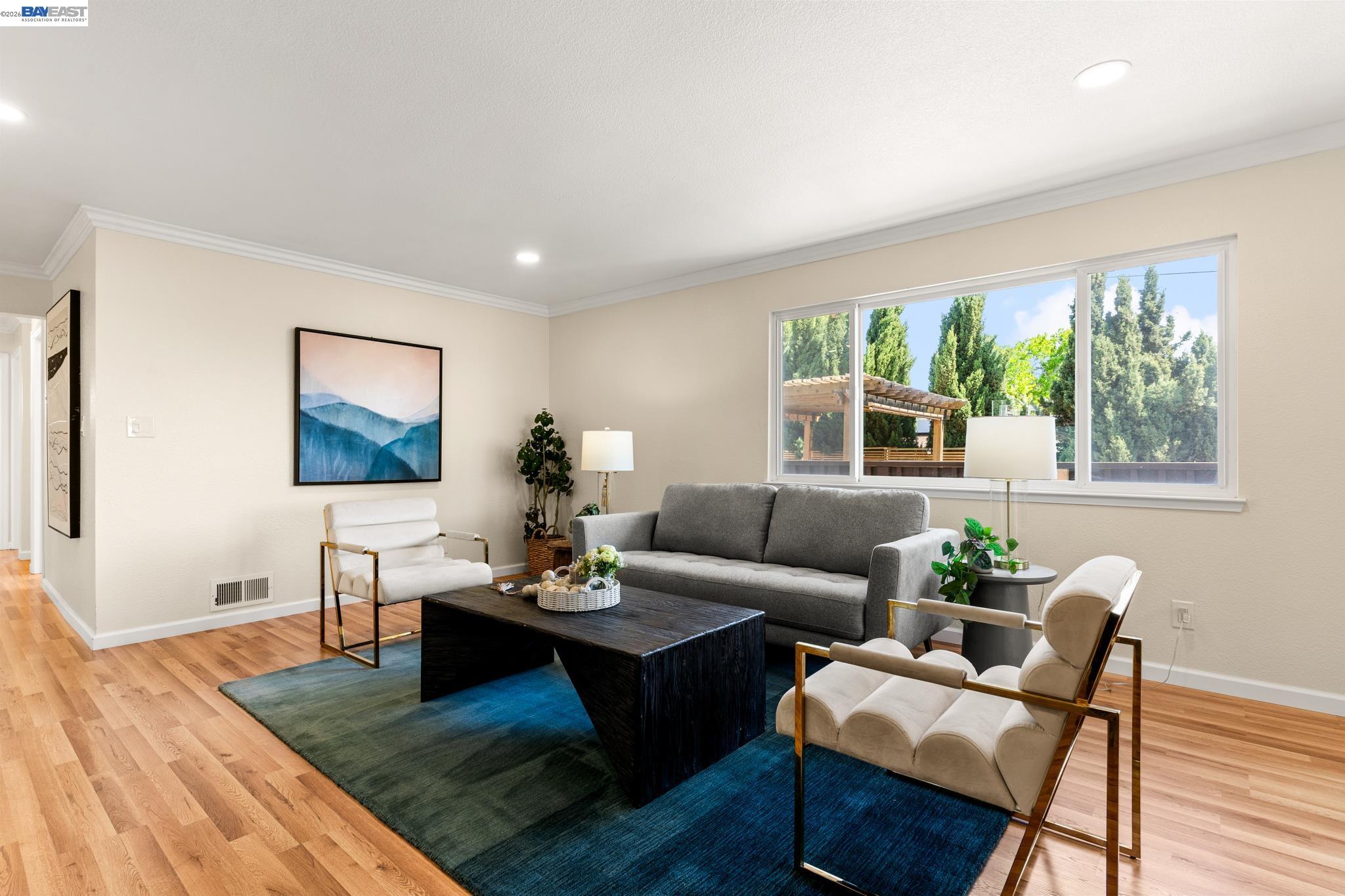 Detail Gallery Image 7 of 43 For 667 Gleneagle Ave, Hayward,  CA 94544 - 4 Beds | 3 Baths