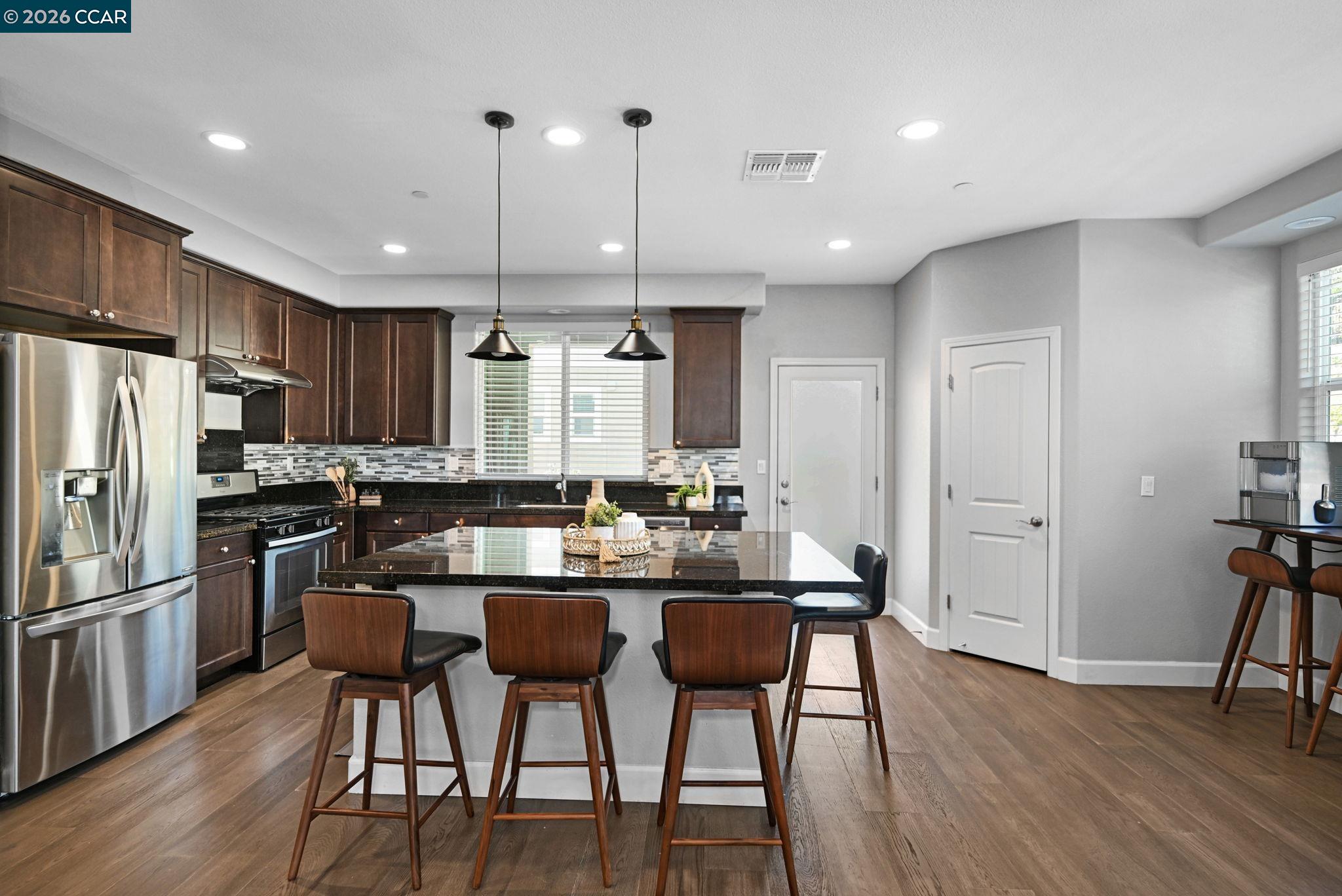 Photo #10: 41130661 Listing: Photo #10