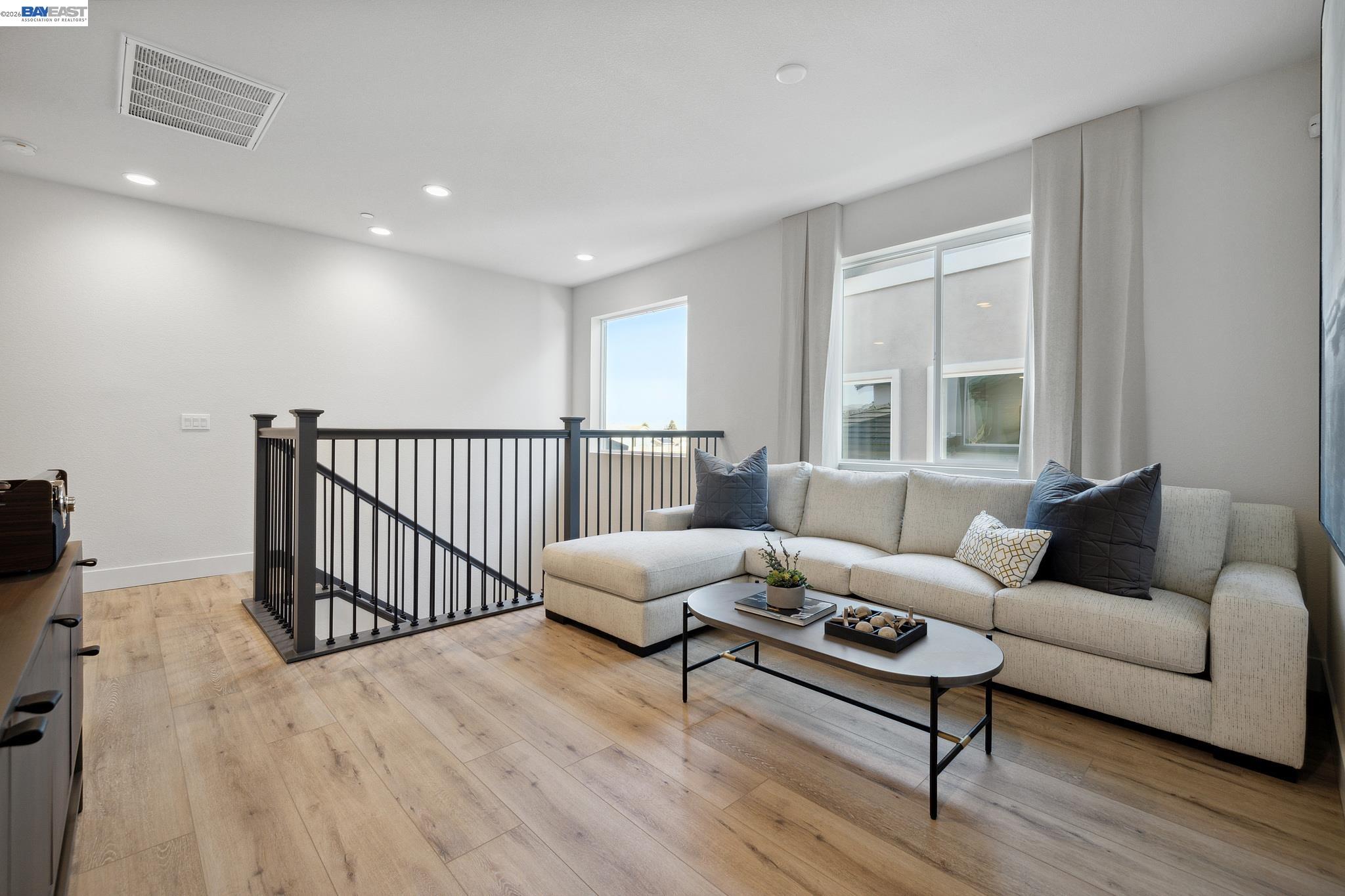 Detail Gallery Image 33 of 60 For 1528 Millennium Way, Fairfield,  CA 94533 - 5 Beds | 4 Baths