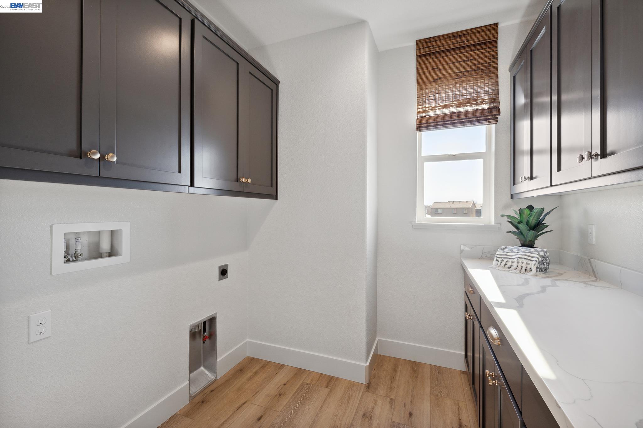 Detail Gallery Image 53 of 60 For 1528 Millennium Way, Fairfield,  CA 94533 - 5 Beds | 4 Baths