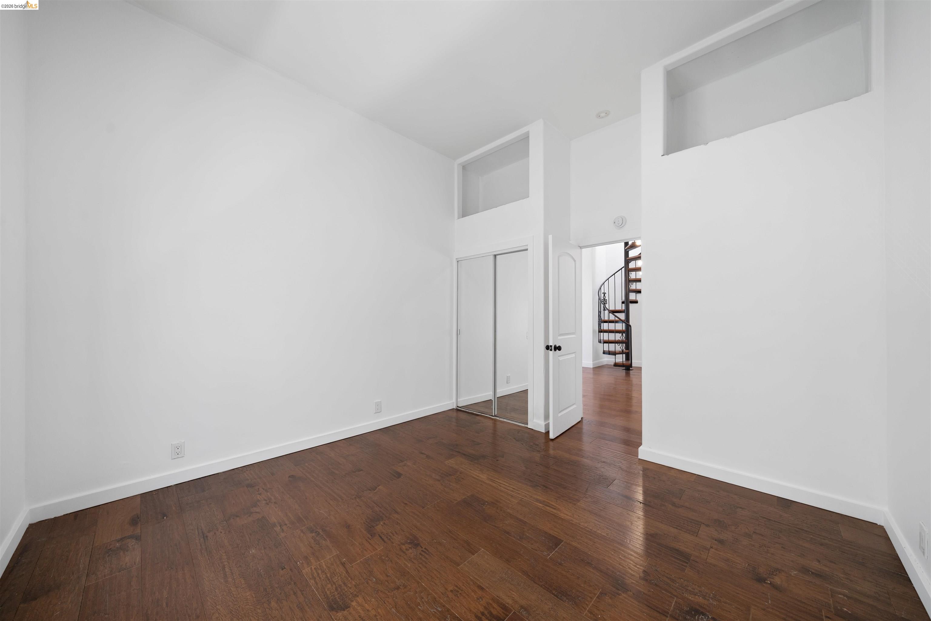 2735 11Th St, Oakland, CA, 94601