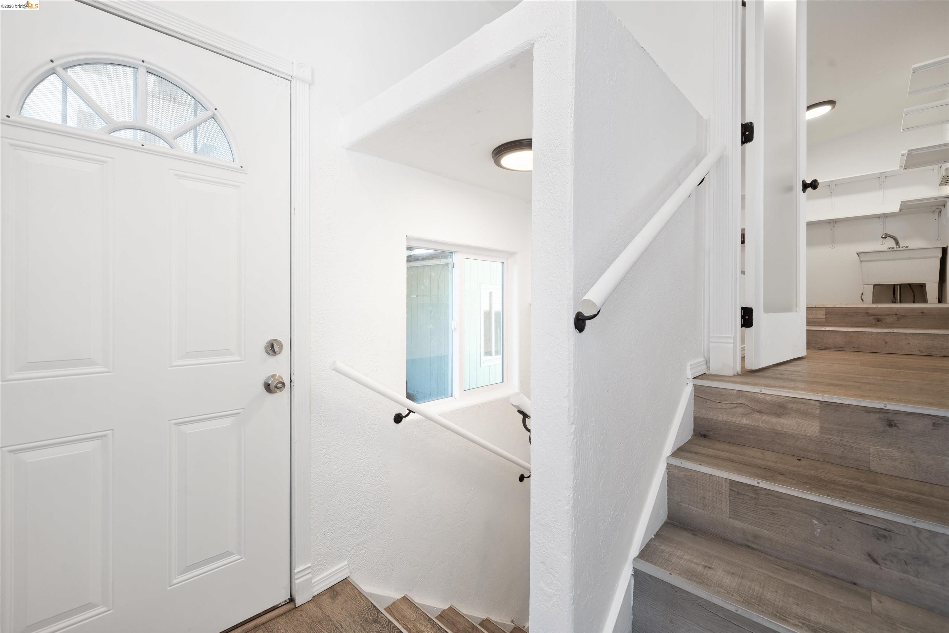 2735 11Th St, Oakland, CA, 94601