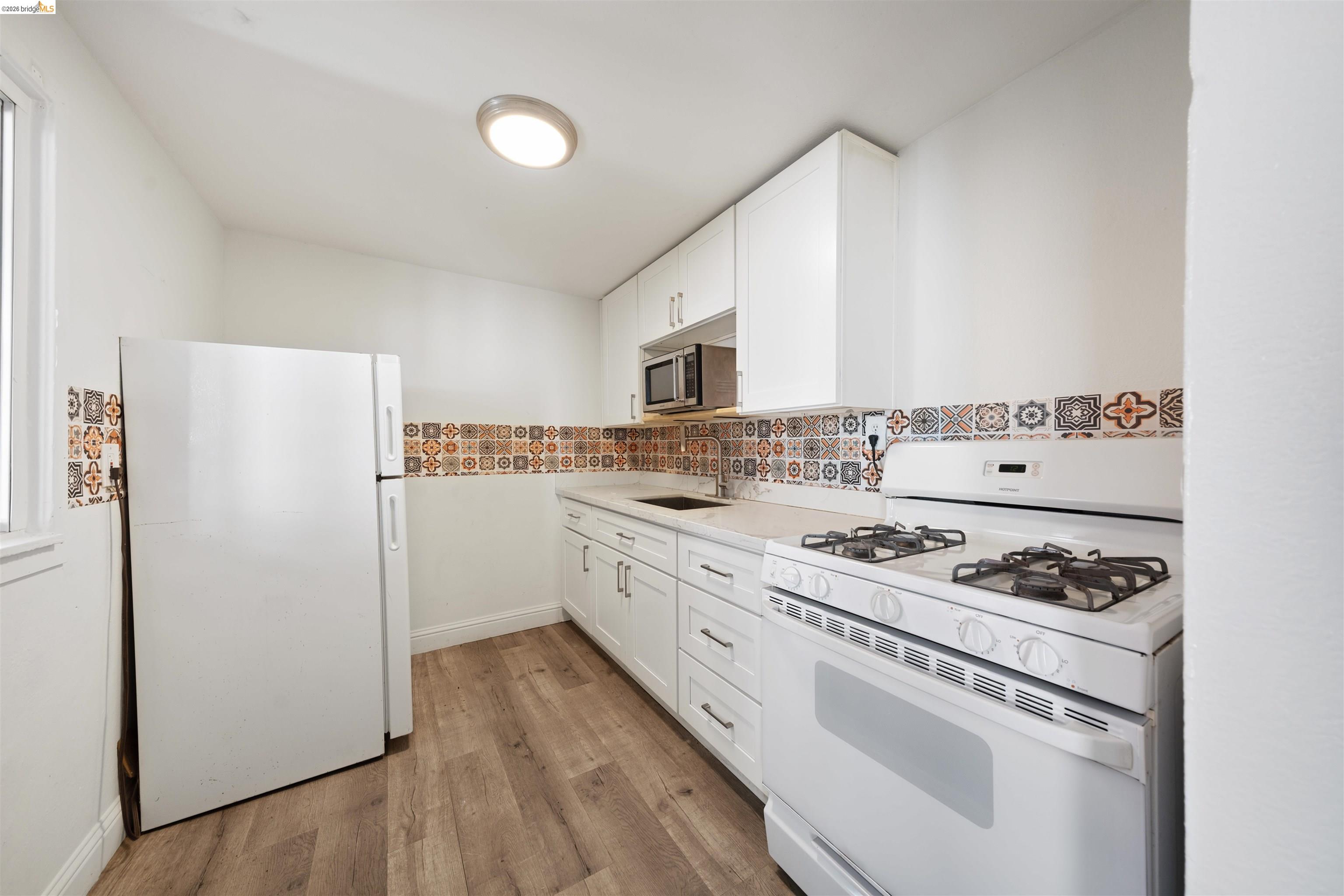 2735 11Th St, Oakland, CA, 94601