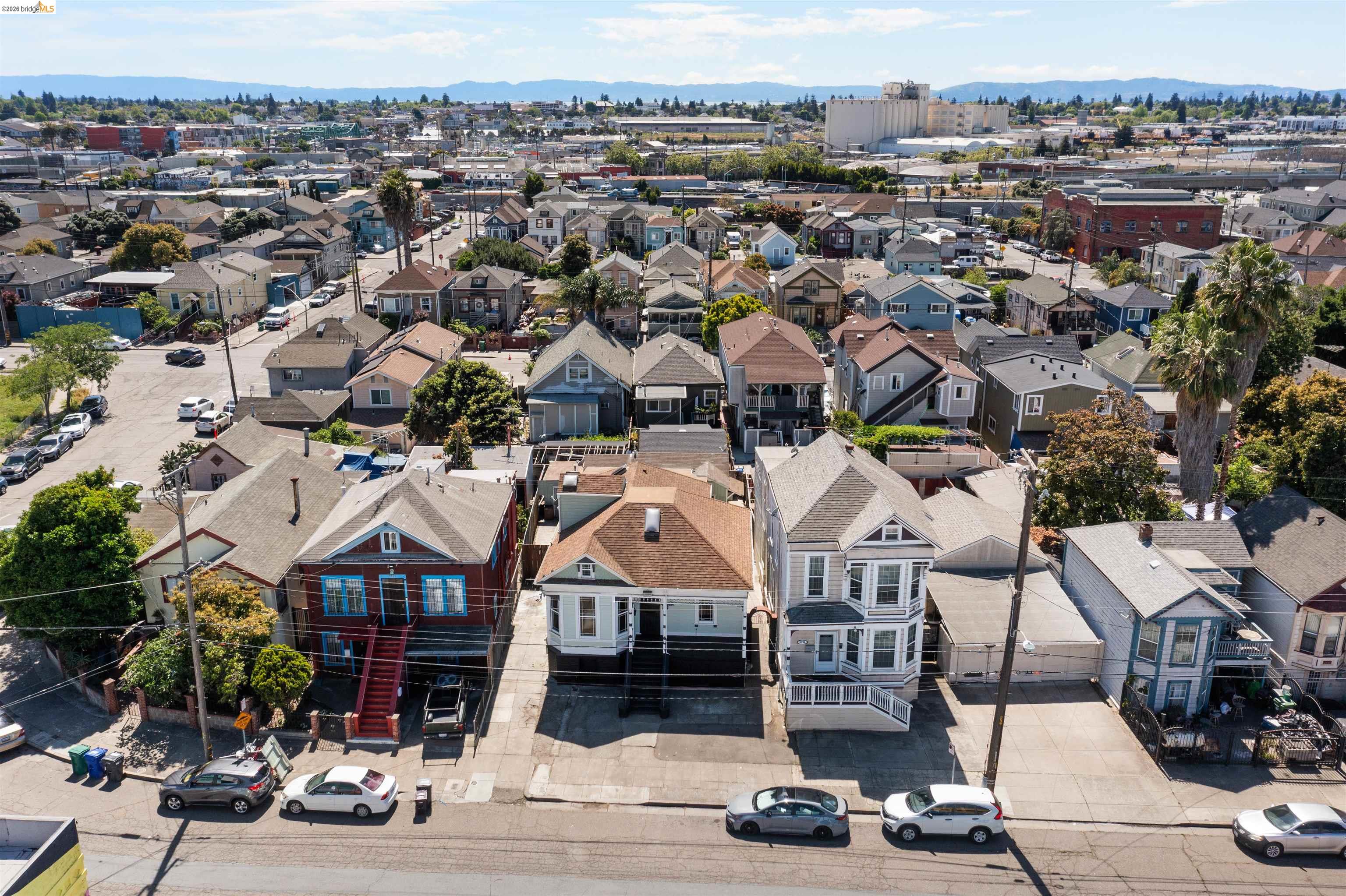 2735 11Th St, Oakland, CA, 94601