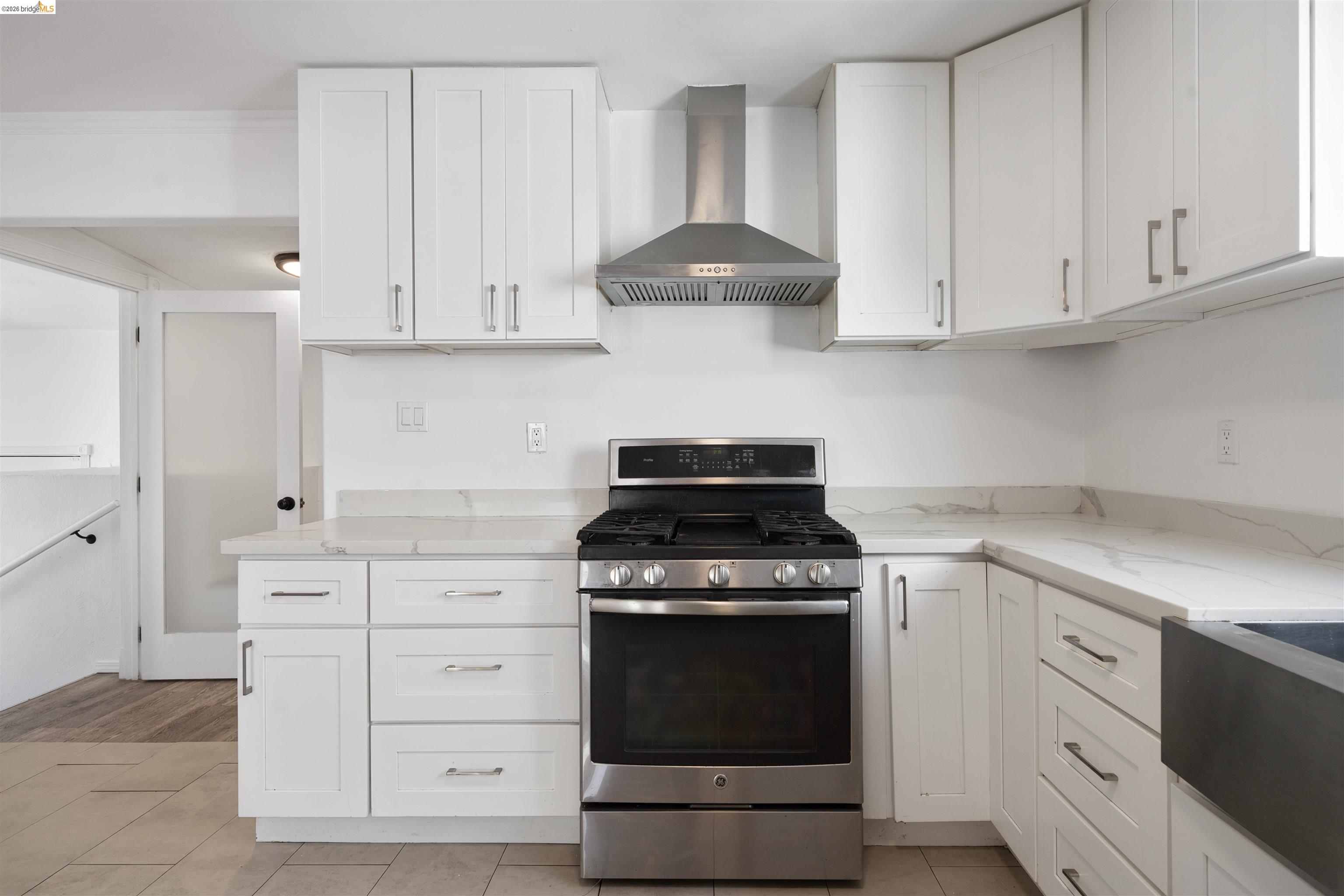 Detail Gallery Image 15 of 59 For 2735 E 11th St, Oakland,  CA 94601 - – Beds | – Baths