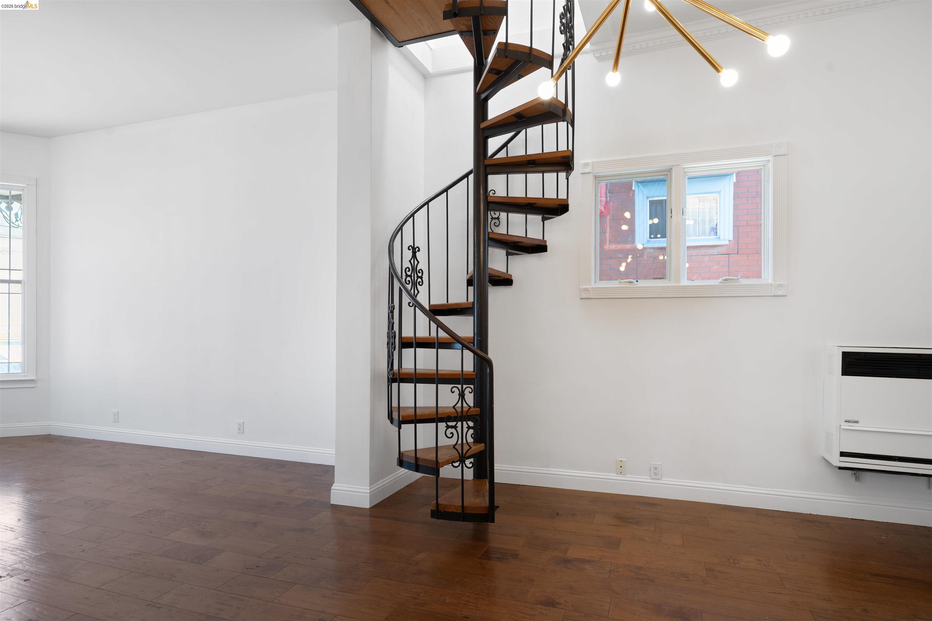 Detail Gallery Image 23 of 59 For 2735 E 11th St, Oakland,  CA 94601 - – Beds | – Baths