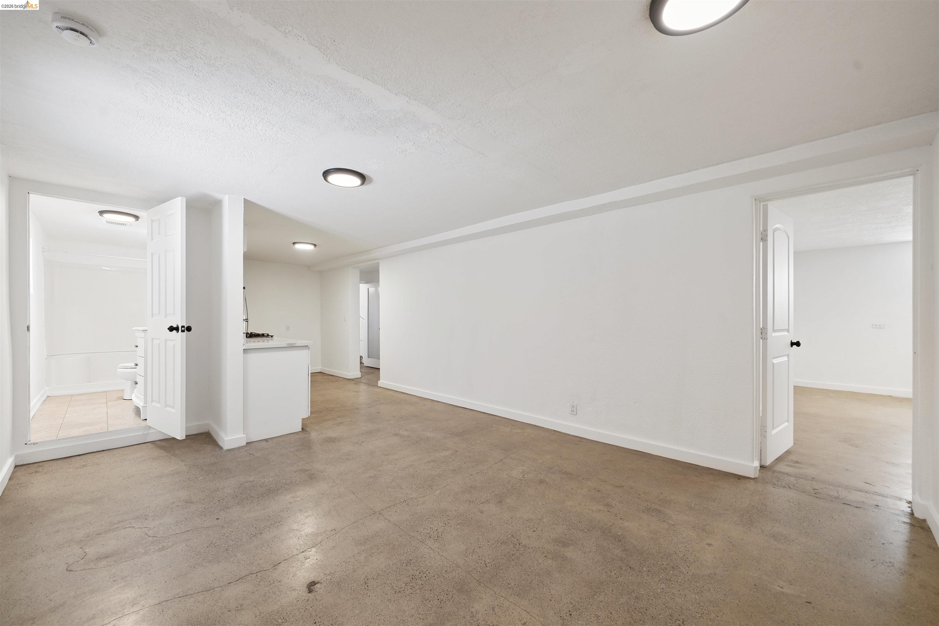 Detail Gallery Image 36 of 59 For 2735 E 11th St, Oakland,  CA 94601 - – Beds | – Baths