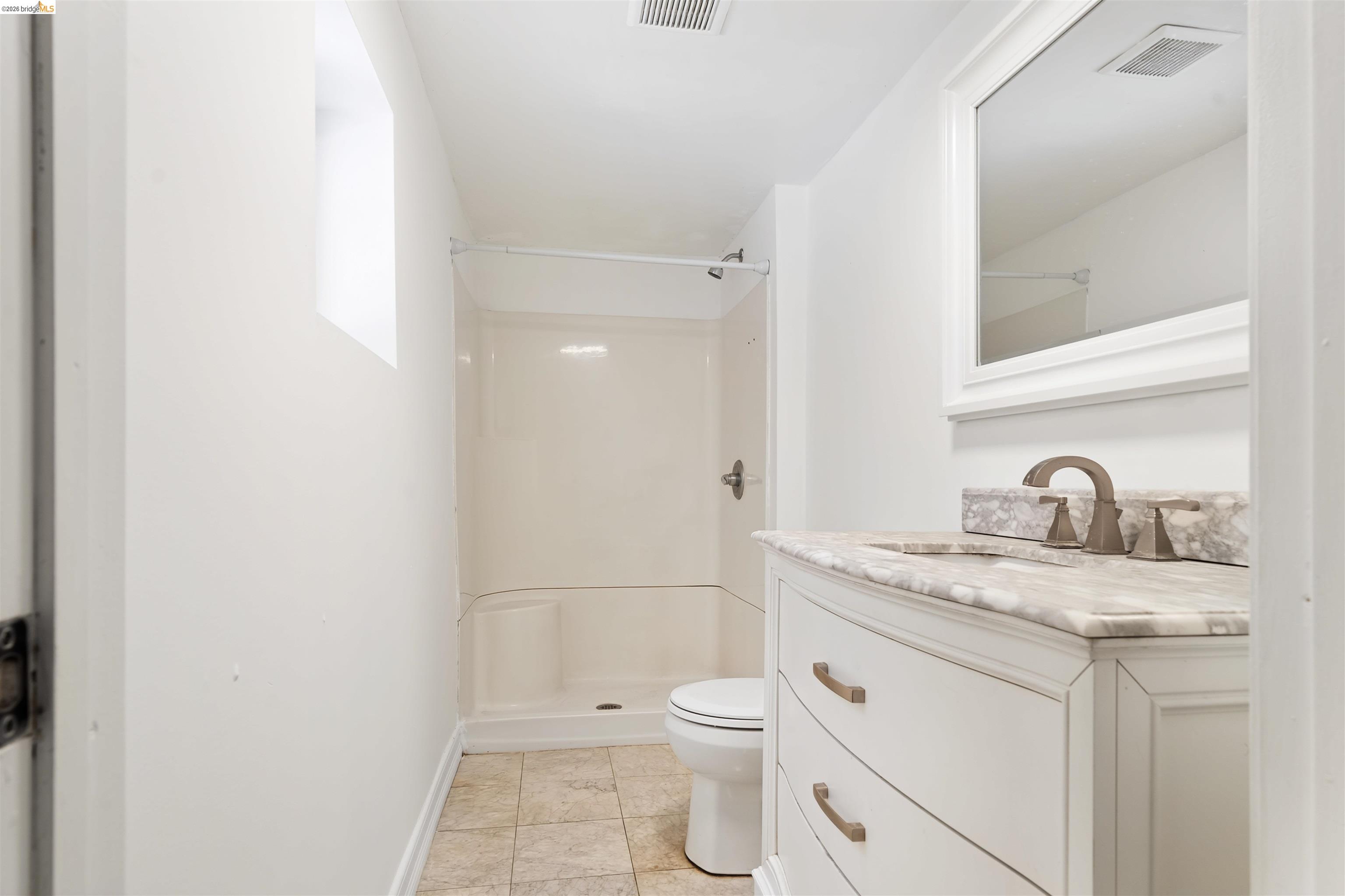 Detail Gallery Image 37 of 59 For 2735 E 11th St, Oakland,  CA 94601 - – Beds | – Baths